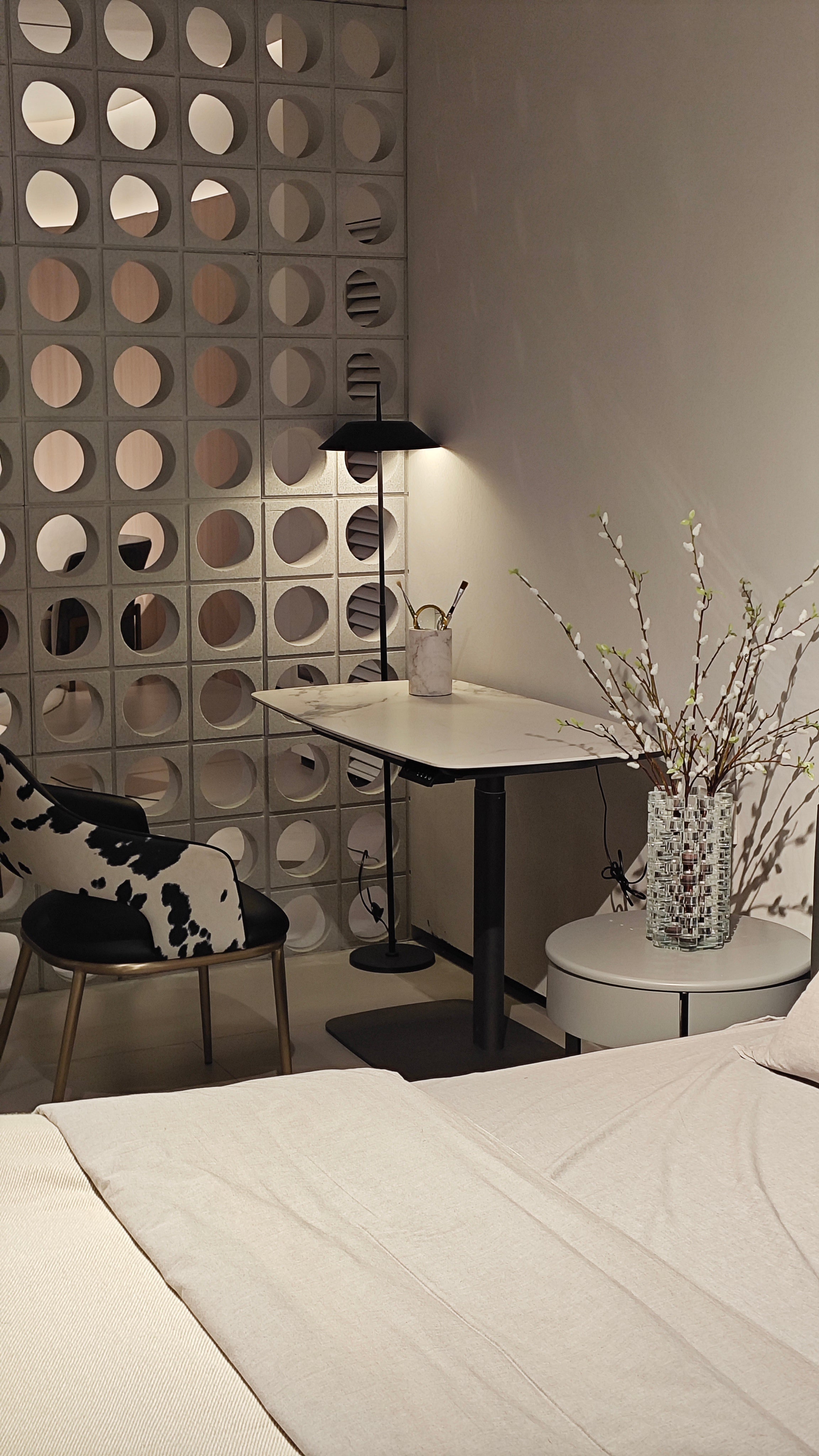 HS-2360-1  Electric lift desk - Chiuchiufurniture