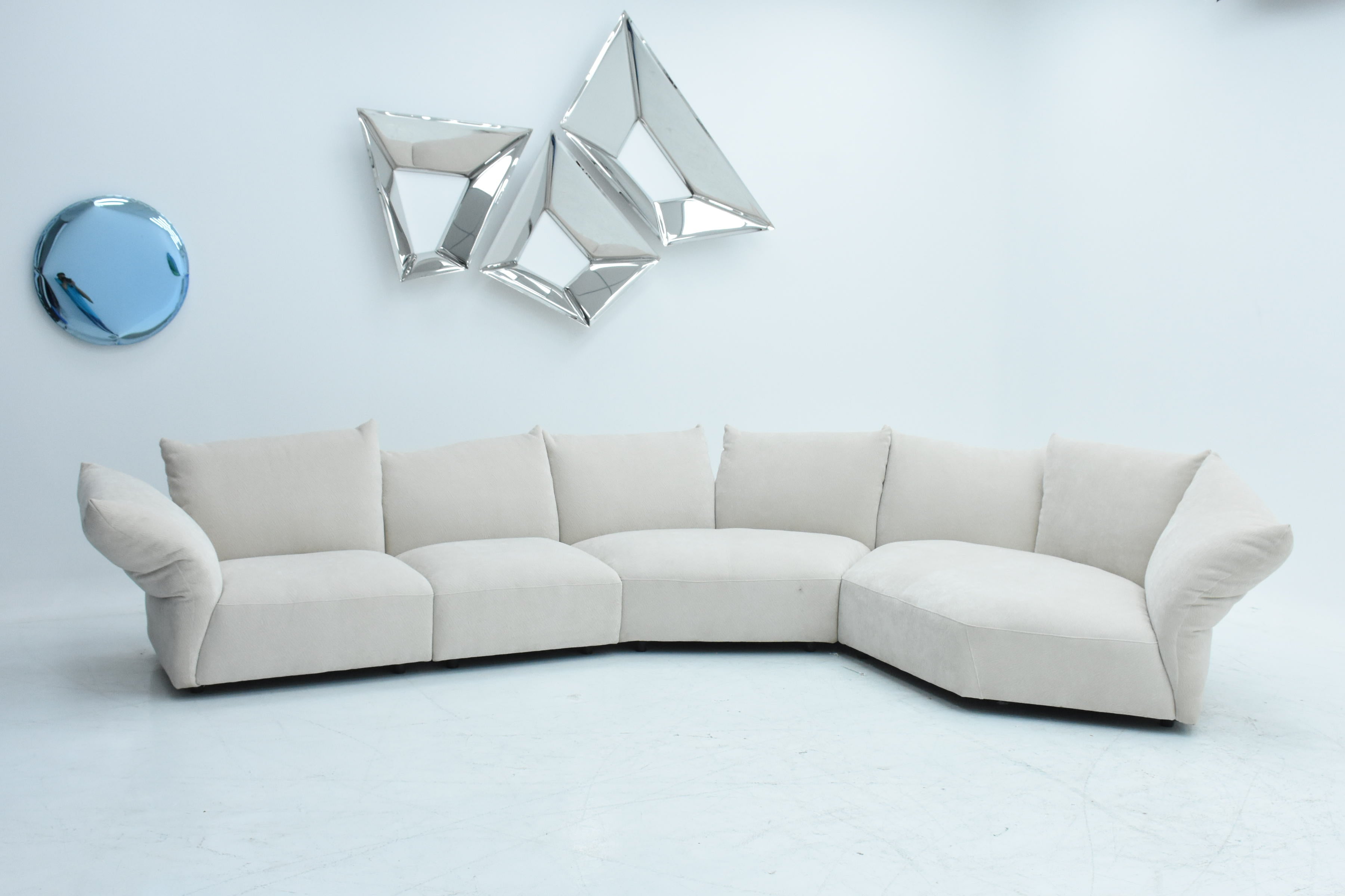 SF-336   Petal Sofa