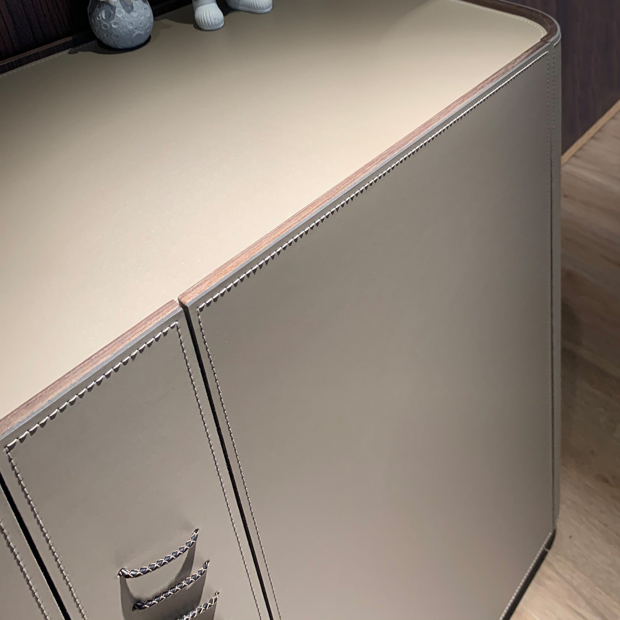 BG-1083 Minimalismus Sideboard