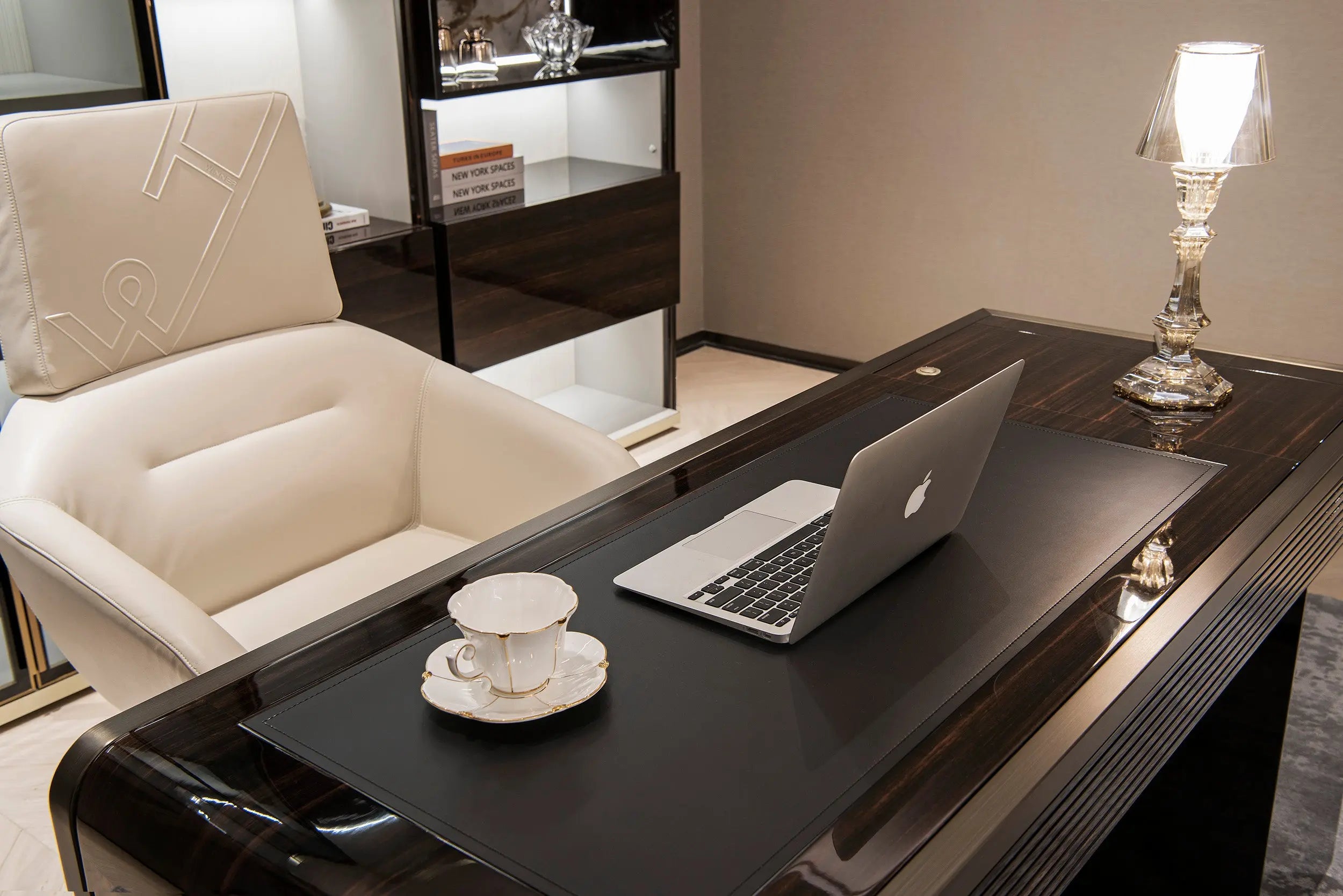 Light luxury style book chair W012S21 Bentley style Elle office chair boss chair book chair