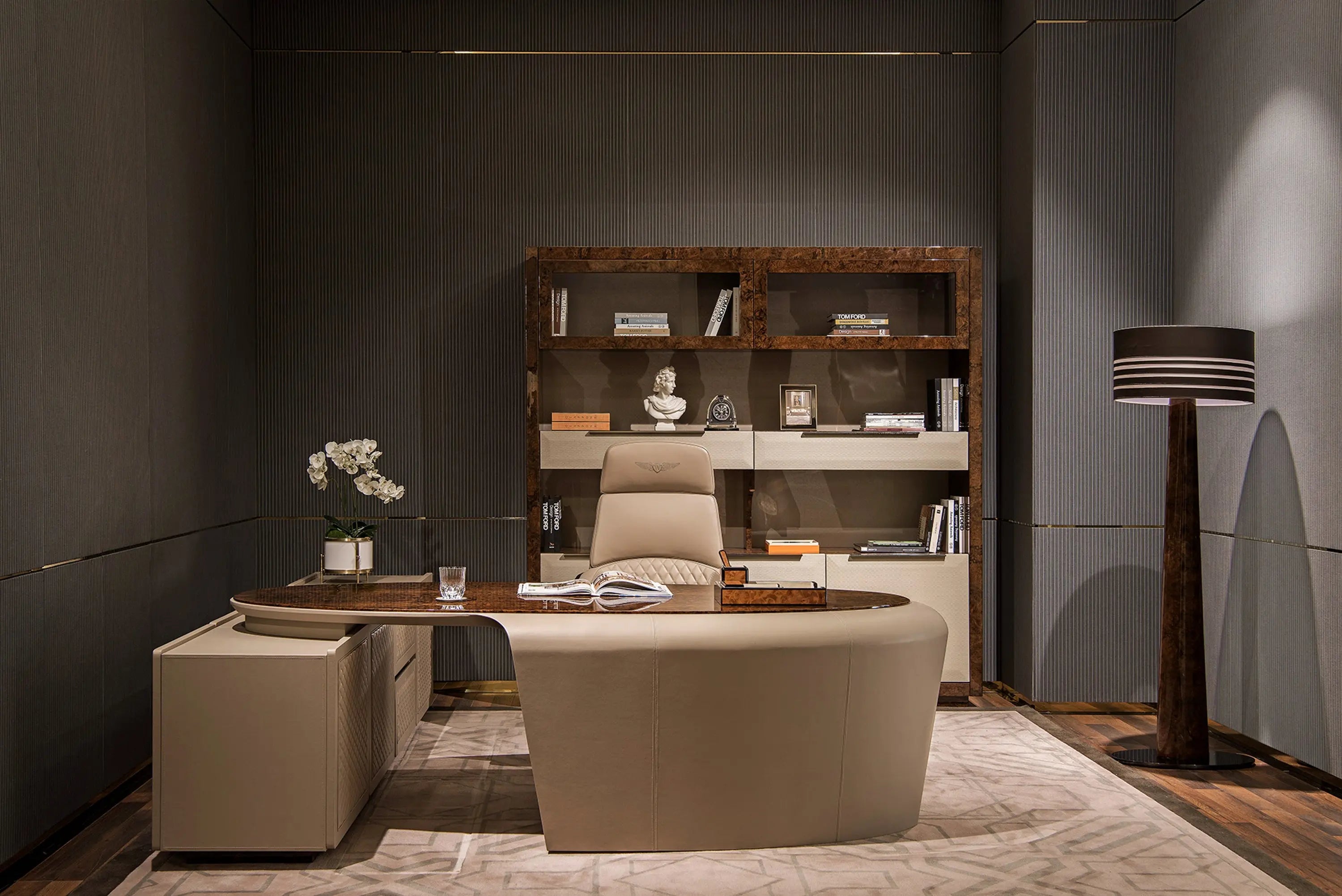 Luxury Modern Deluxe Design With Wheel Leather Home Office Chair W001S21 Bentley office chair boss chair