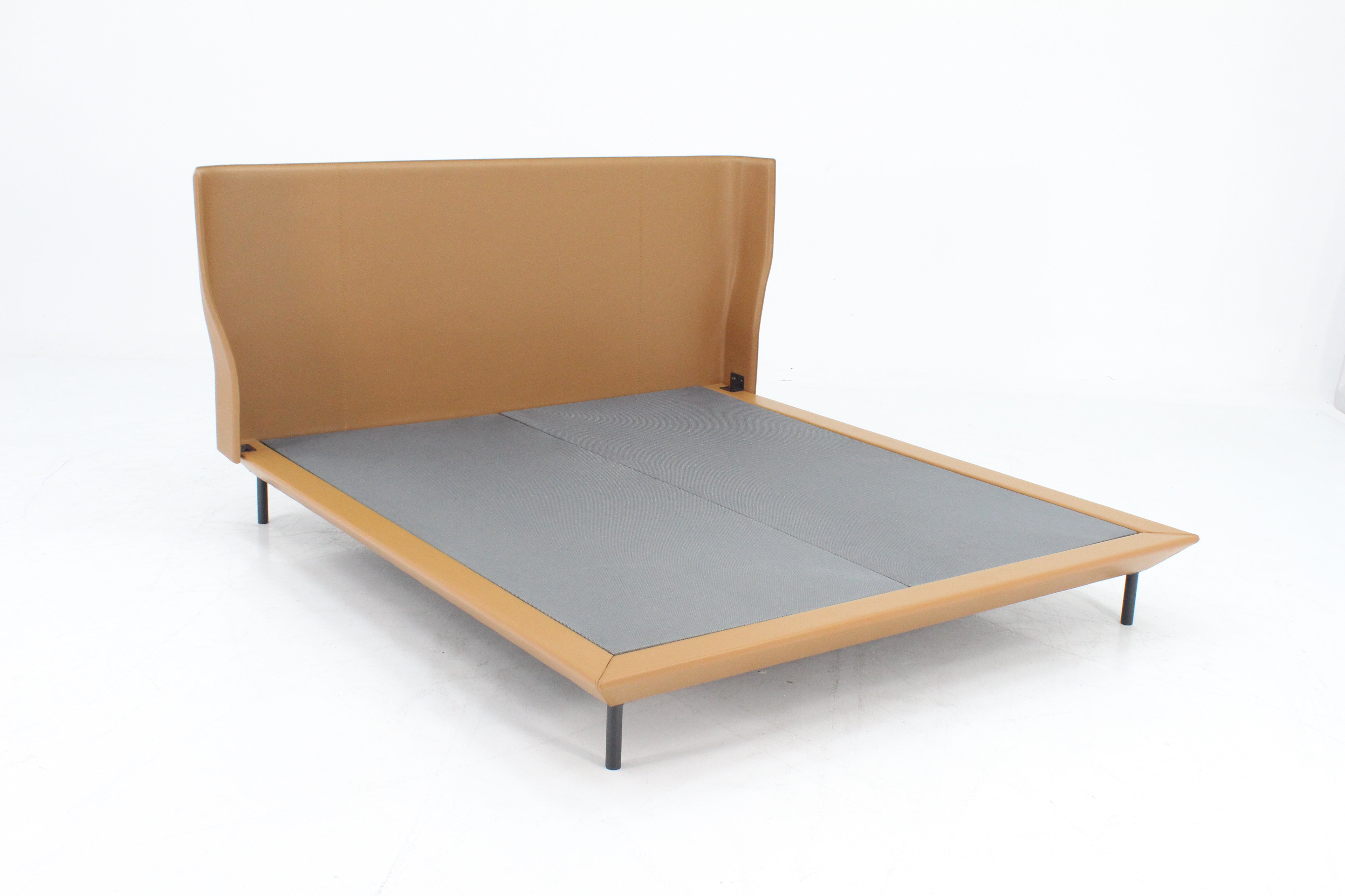 MB-022 Bed