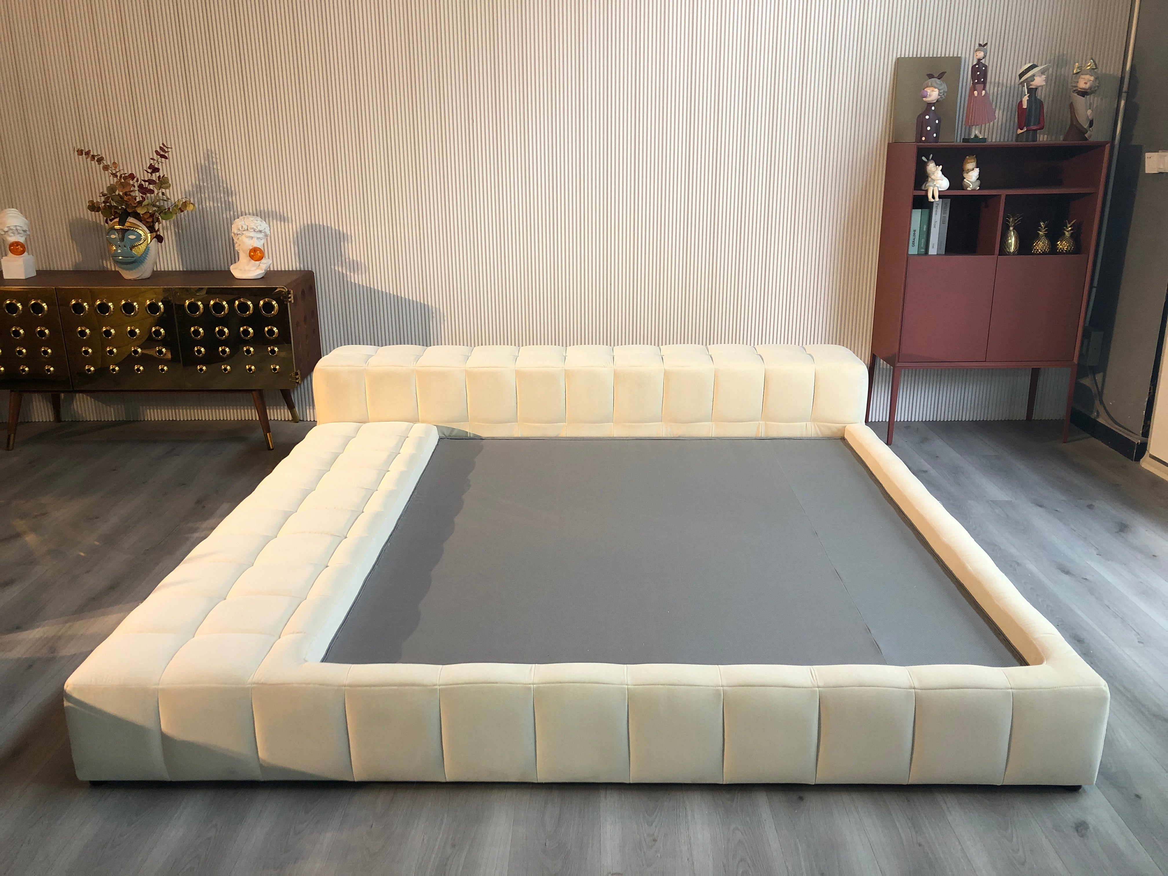 MB-045 Bed