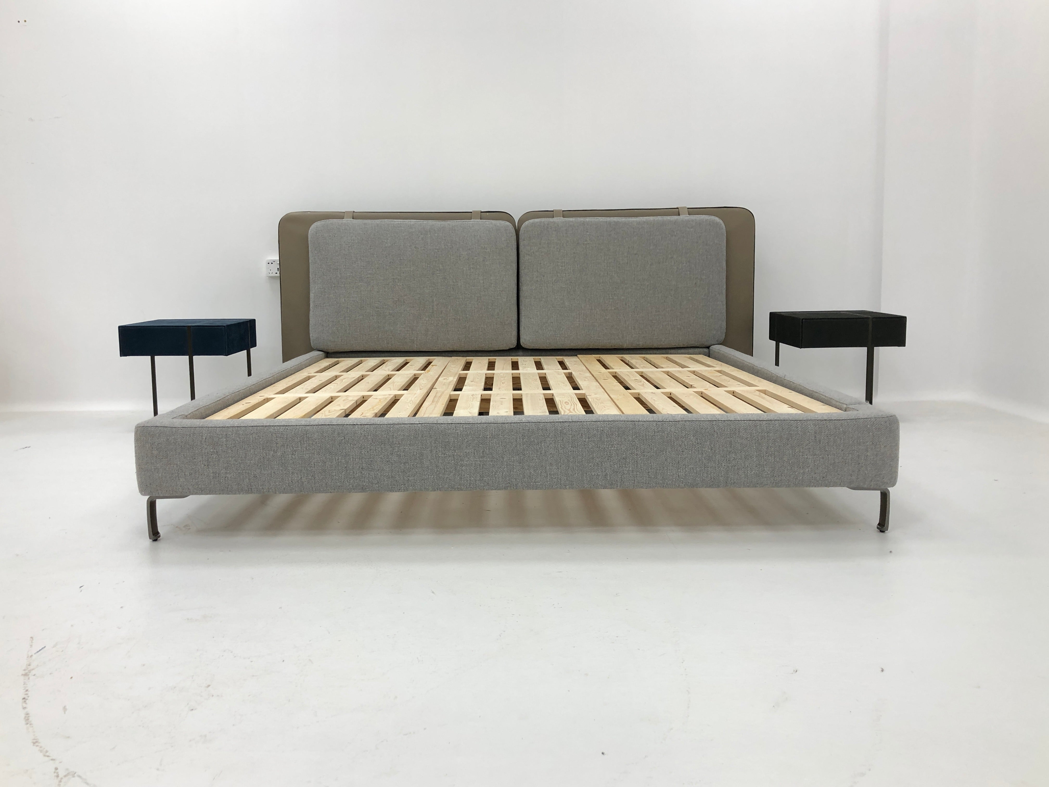 MB-049  Bed