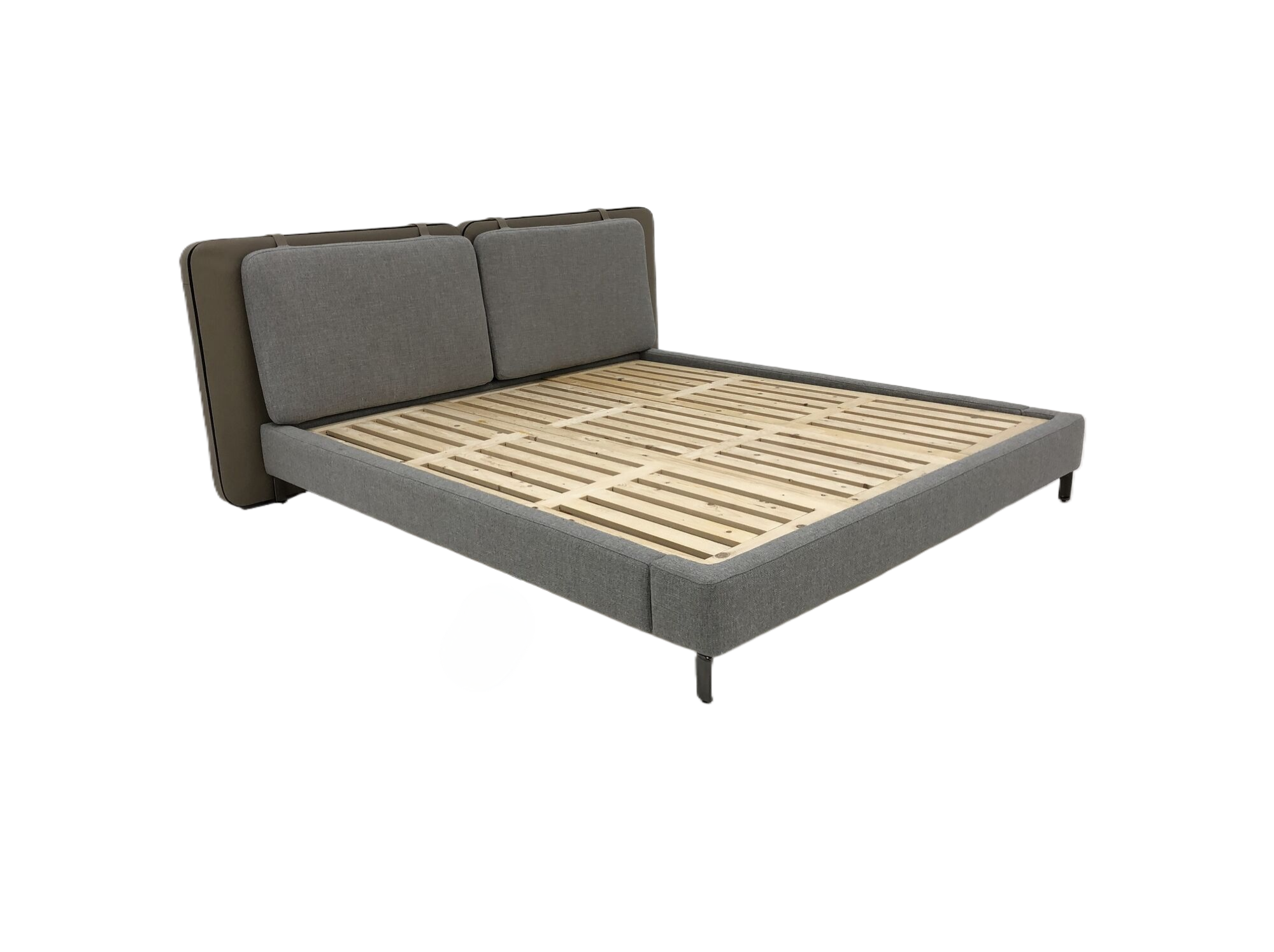 MB-049  Bed