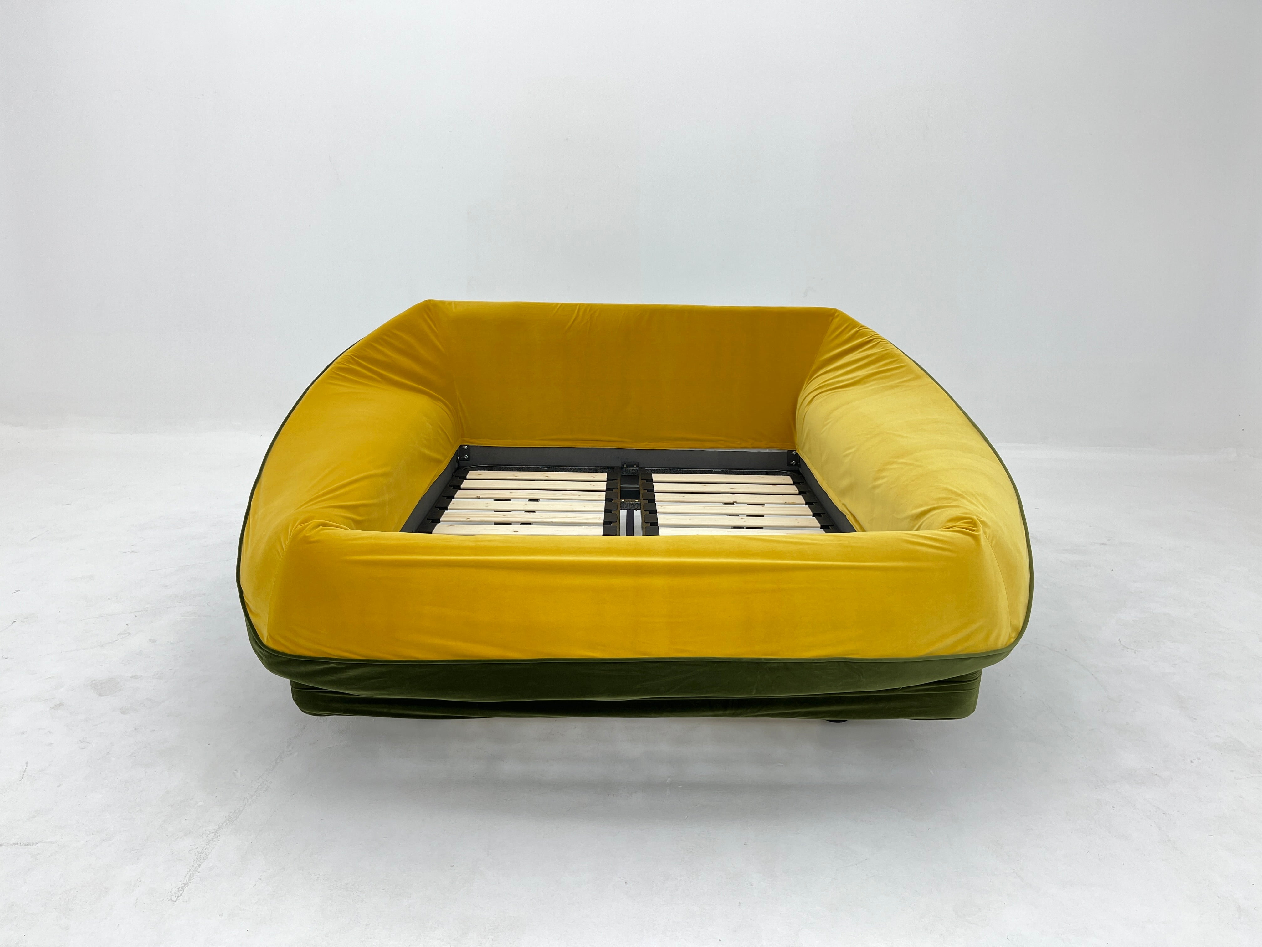 MB-094 Bed