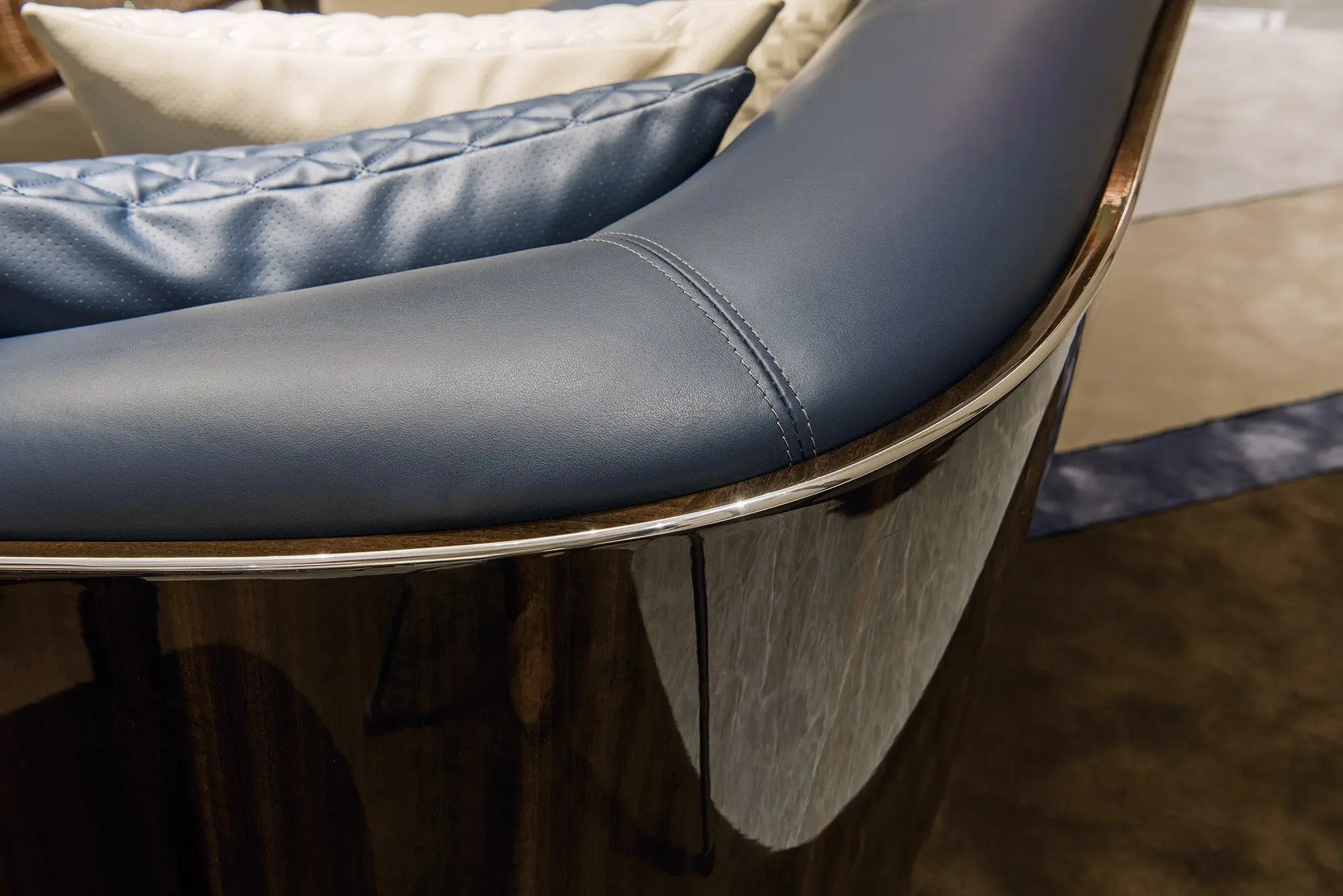 Modern British-Style Bentley Bampton Leather Sofa Set W010SF1 – Luxury Living Room Furniture