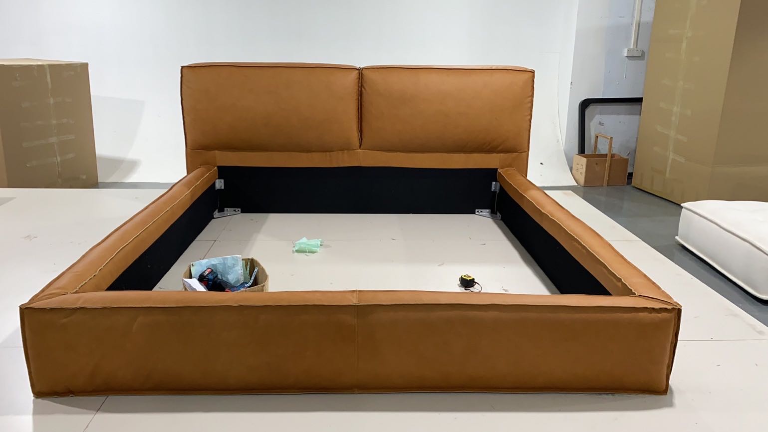 RC-25 Minimalism Bed