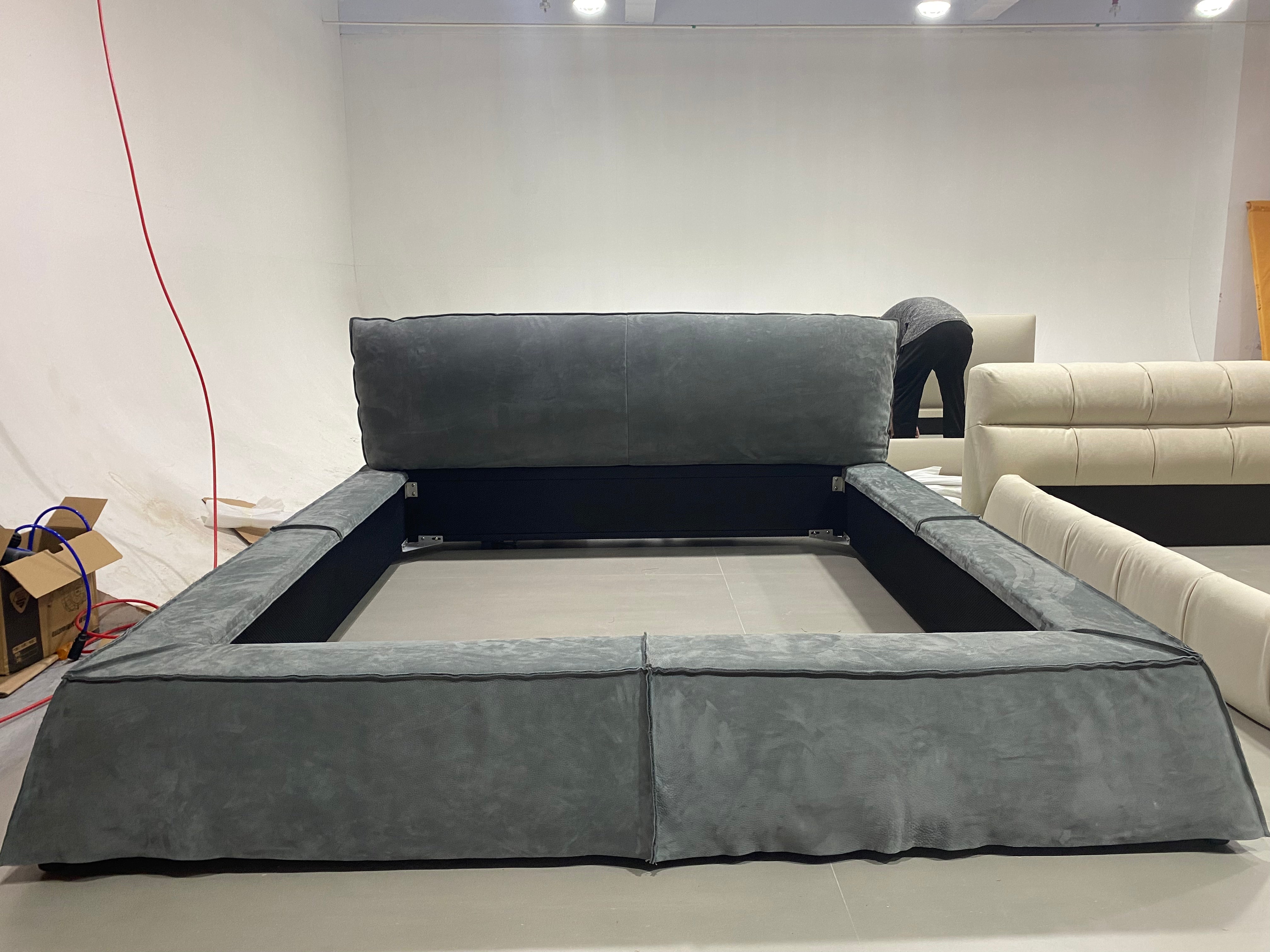 RC-28 Minimalism Bed