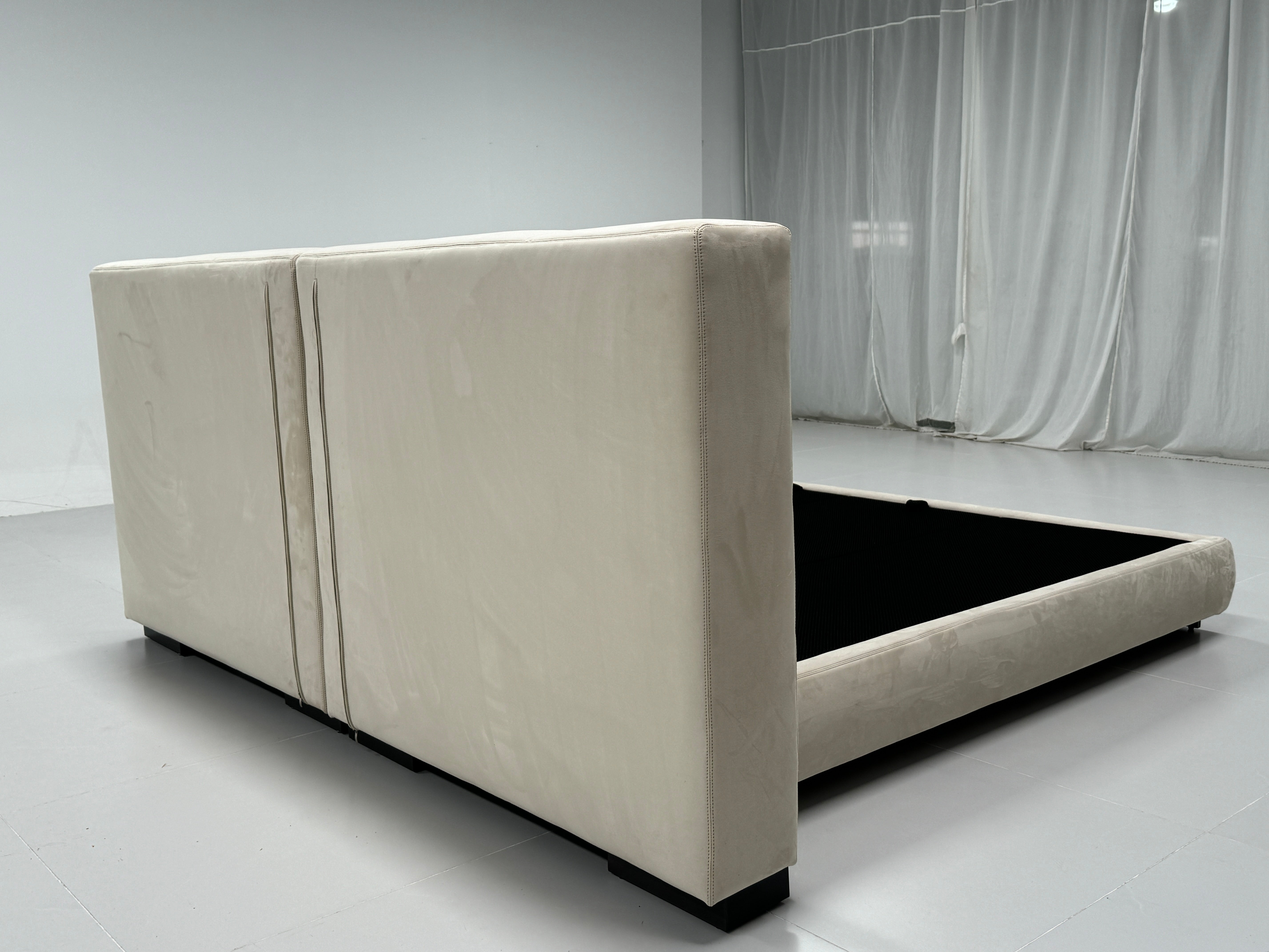 RC-36A/B Minimalism Bed