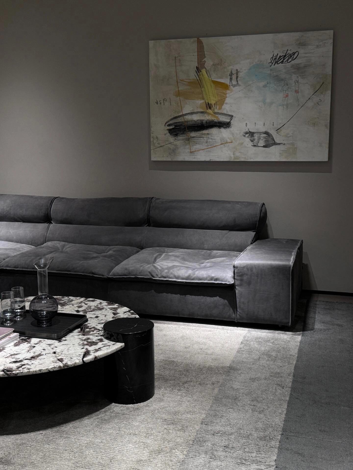 MIAMI SOFT Sofa: The Comfort Choice of Handcrafted Velvet VJ2-2360