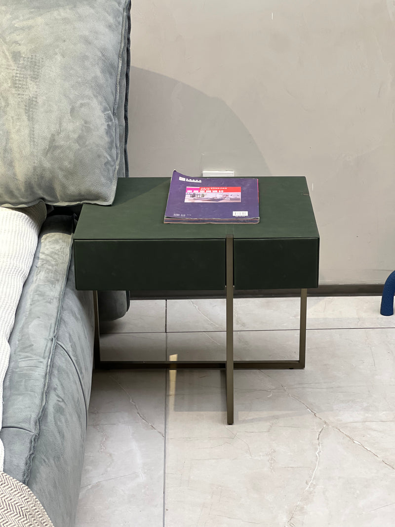 SC002 Minimalism Bedside table