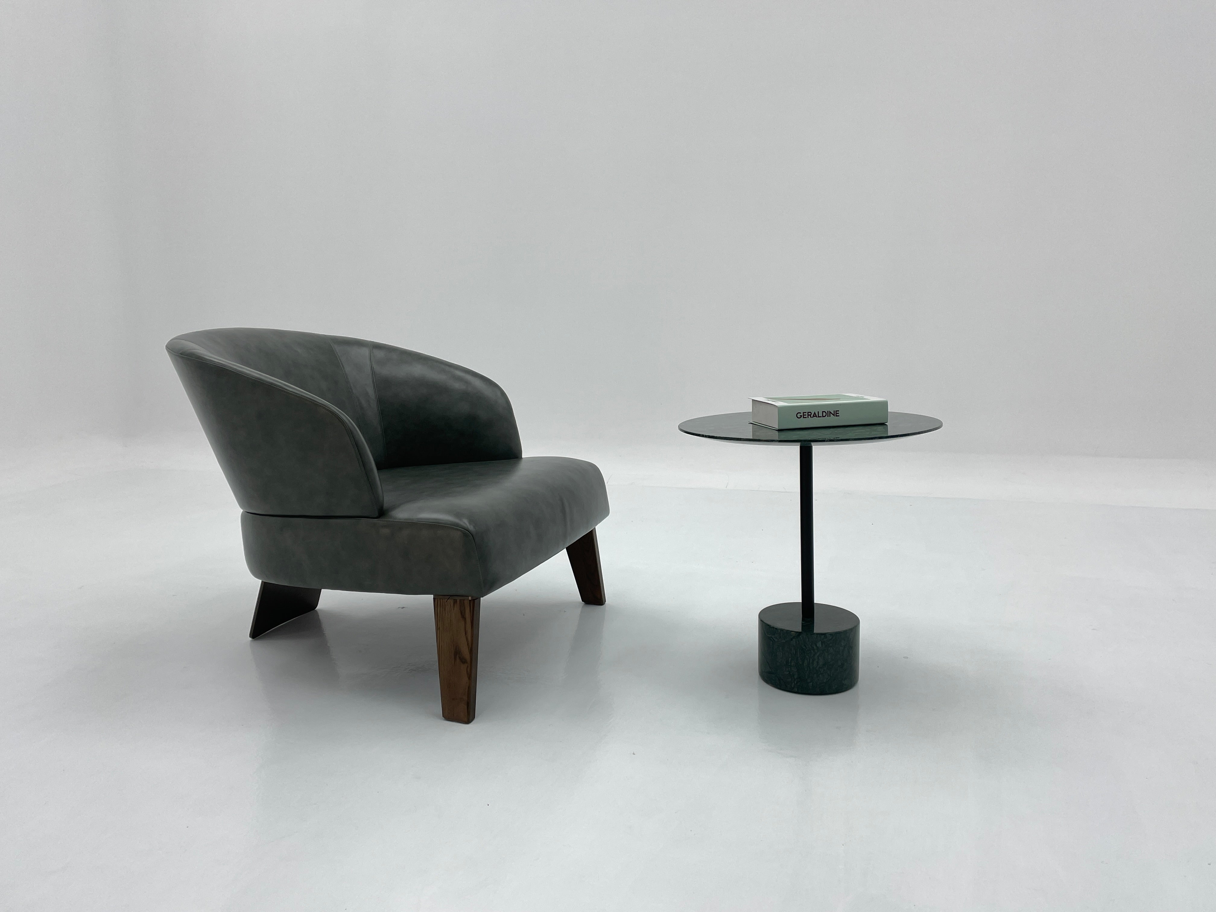 SF-199 Creed Large Armchairs