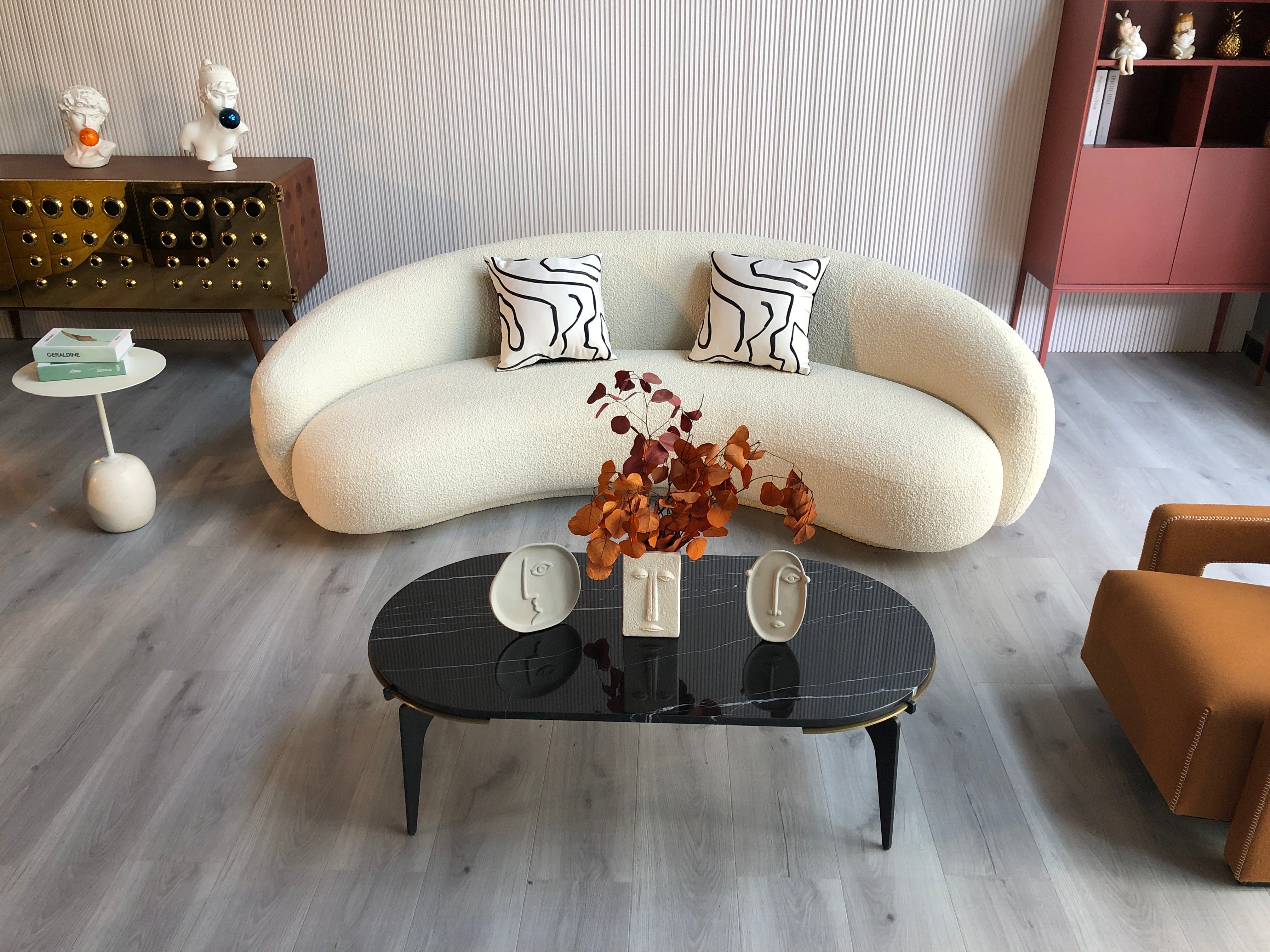 SF-210  Fashion Fabric Shaped Cashew Sofa