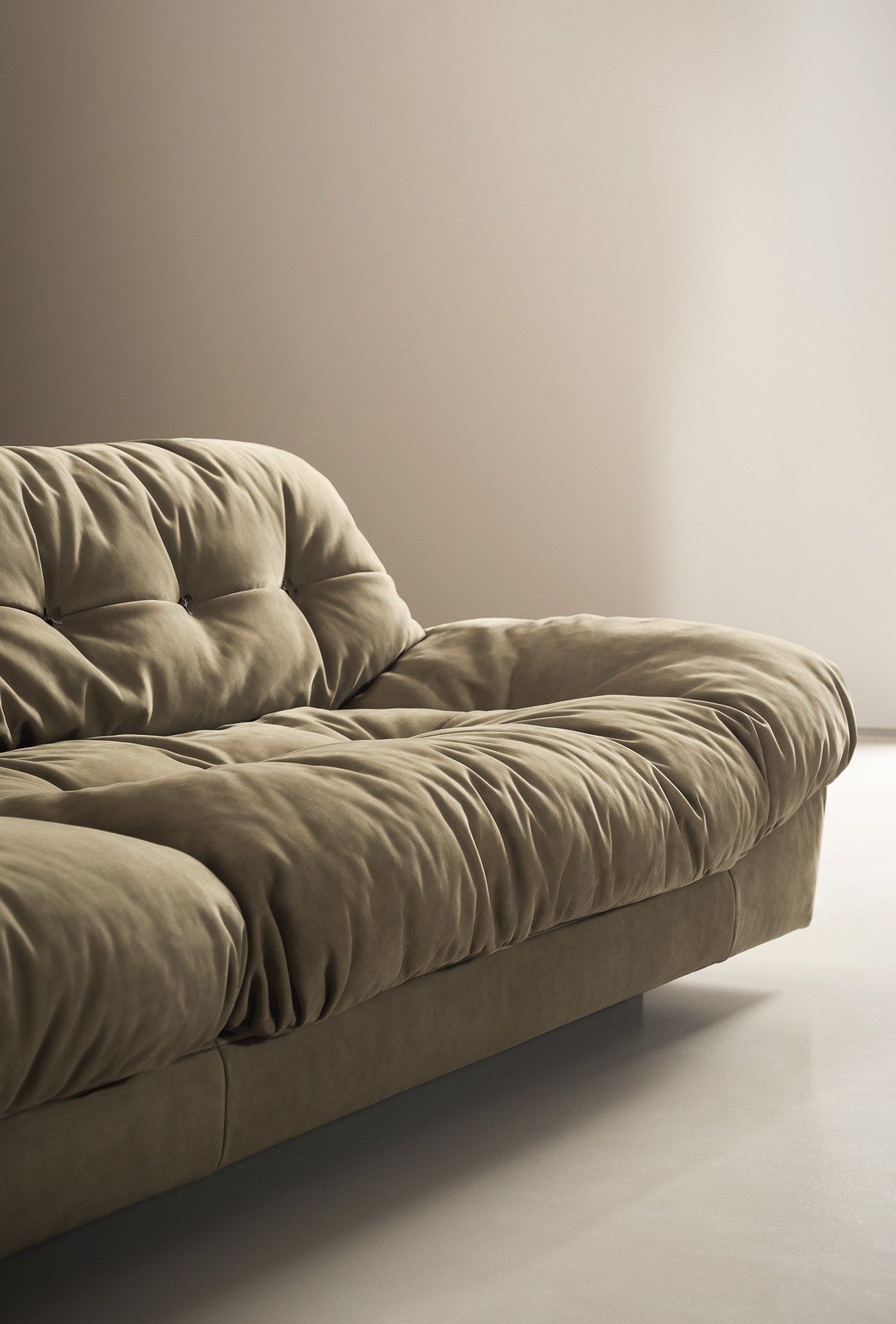 SF-29 Minimalism Sofa