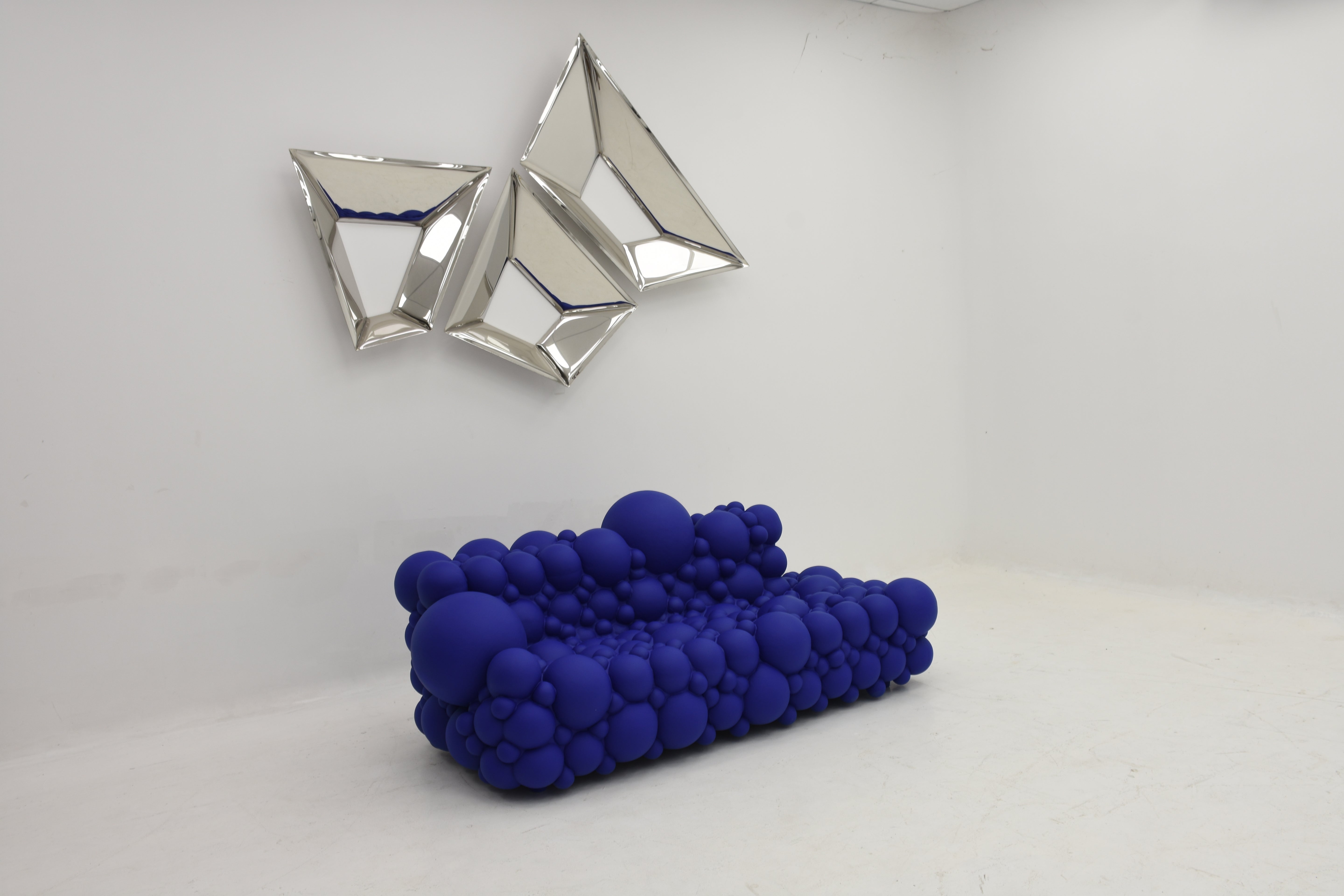 SF-324 Molecule Sofa