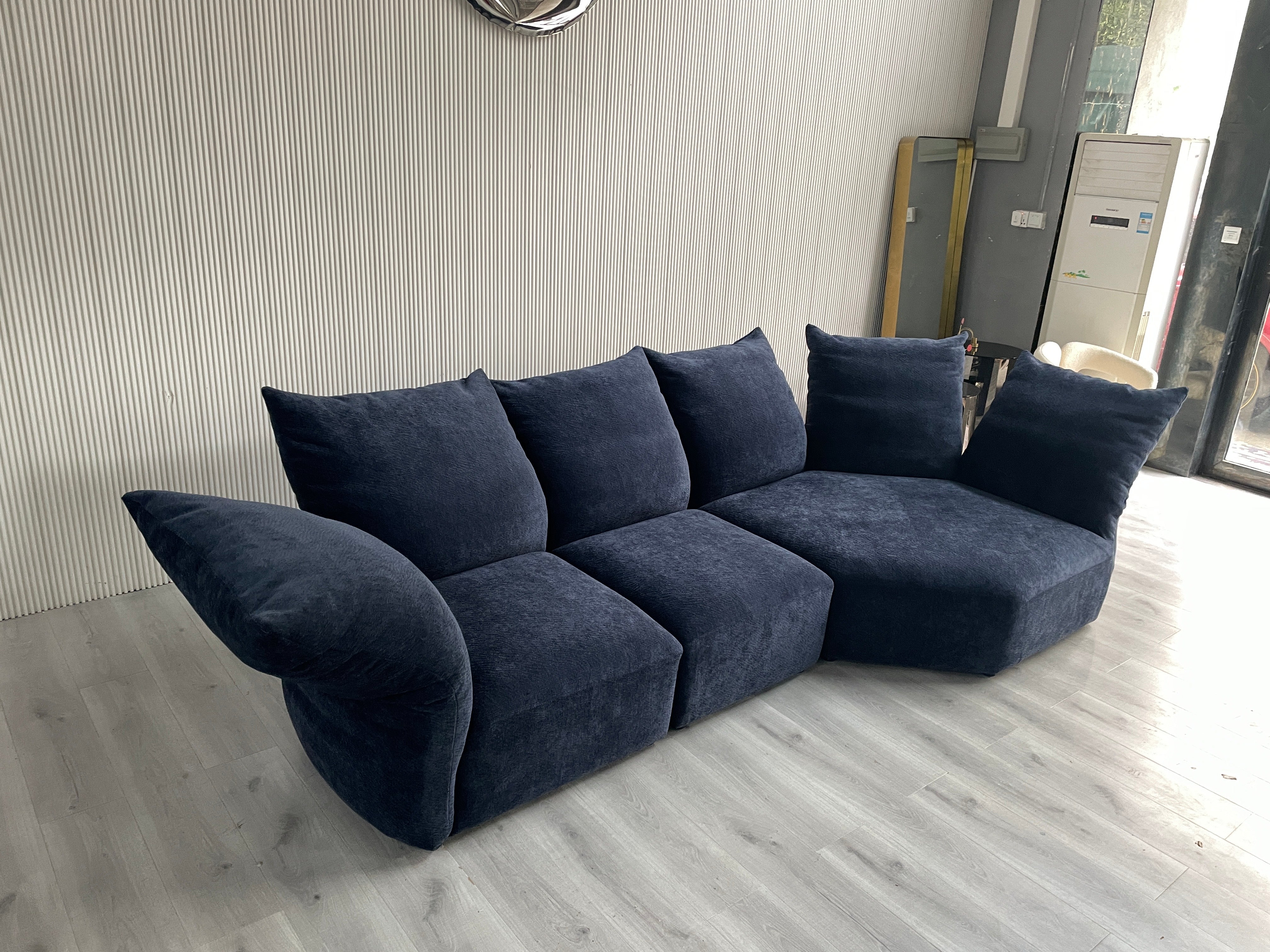 SF-336   Petal Sofa