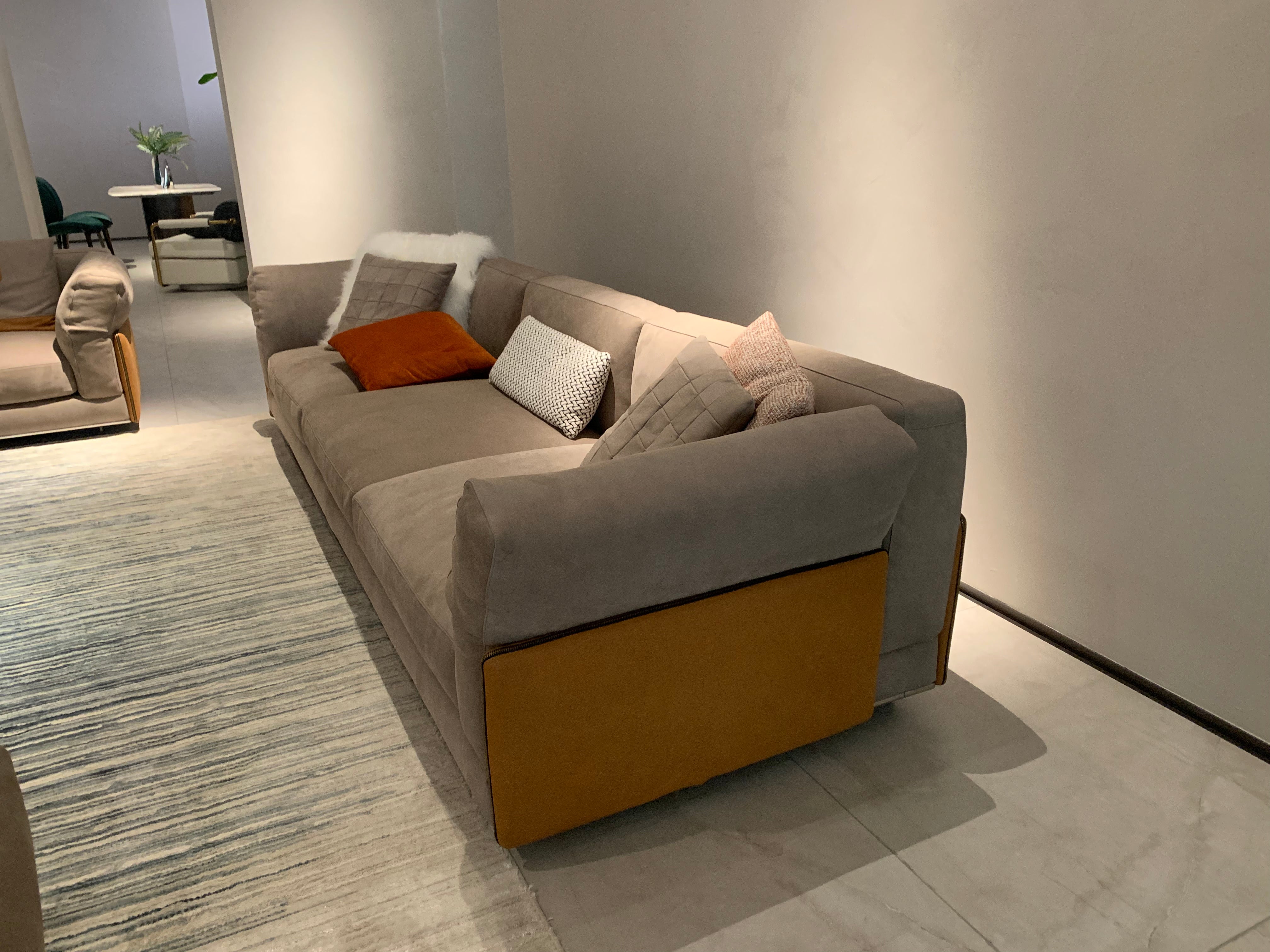 SF-33 Minimalism Sofa