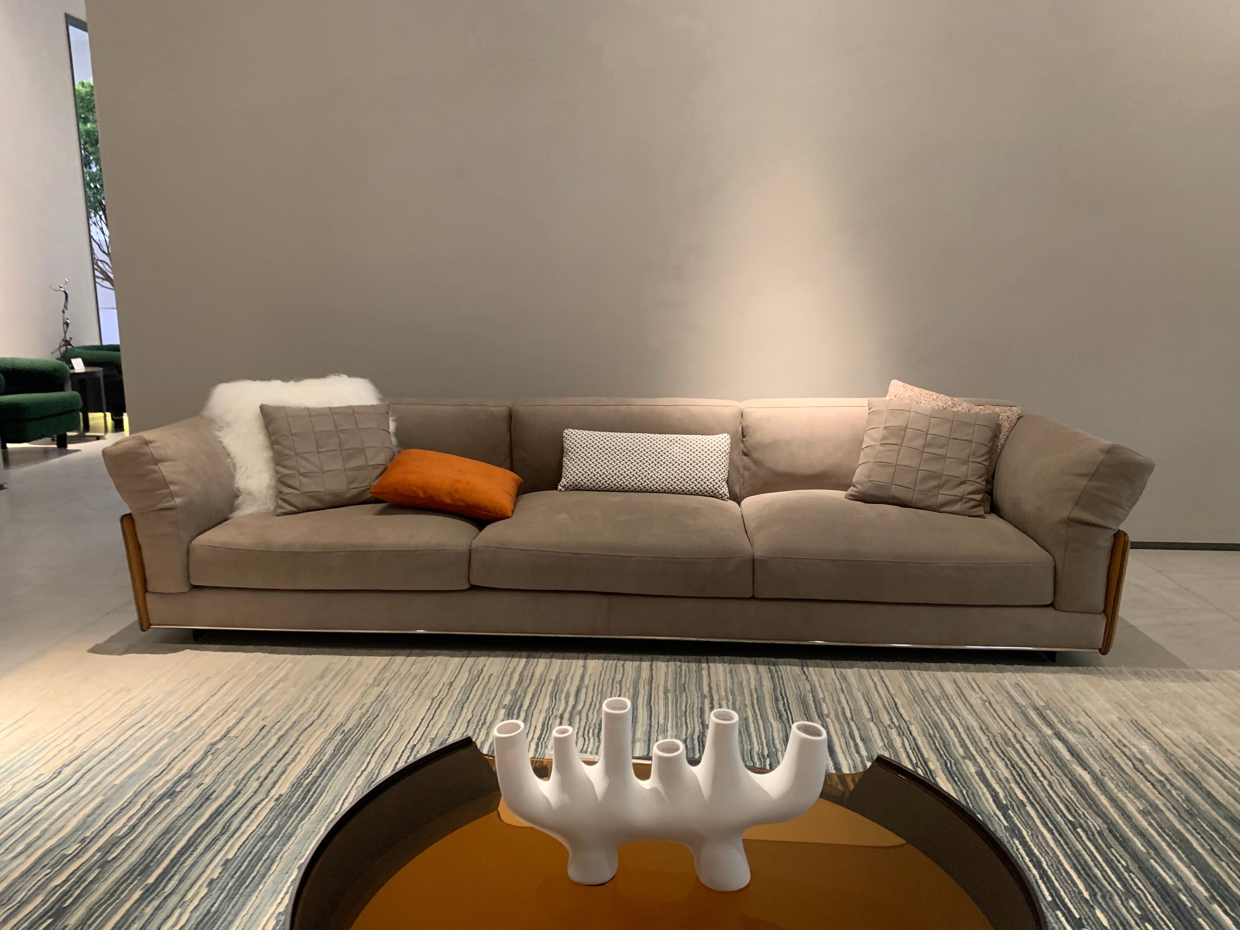 SF-33 Minimalism Sofa