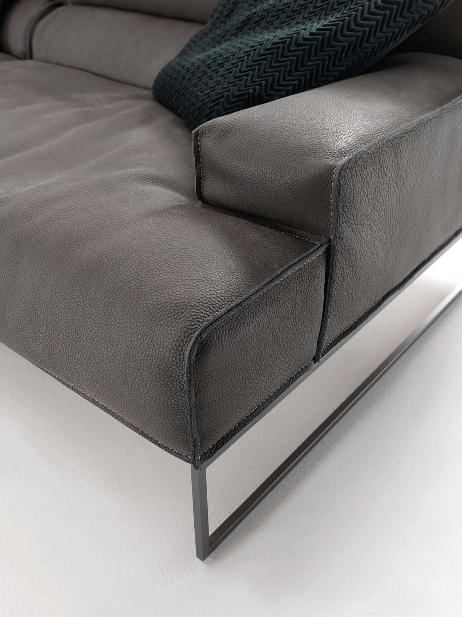 SF-36 Minimalism Sofa