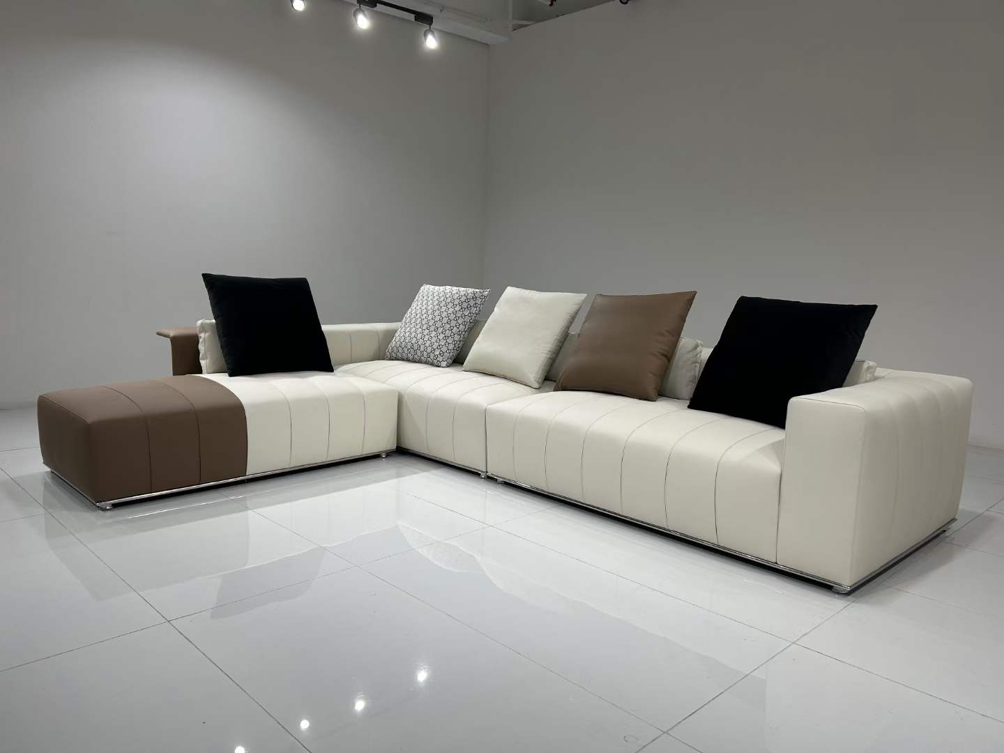 SF-6 Minimalism Sofa