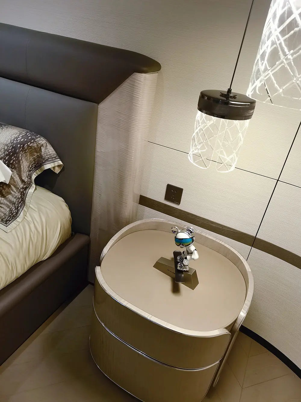 Bentley-Style Ambleside Modern Luxury Bedside Table W010B11, Stylish Storage Nightstand