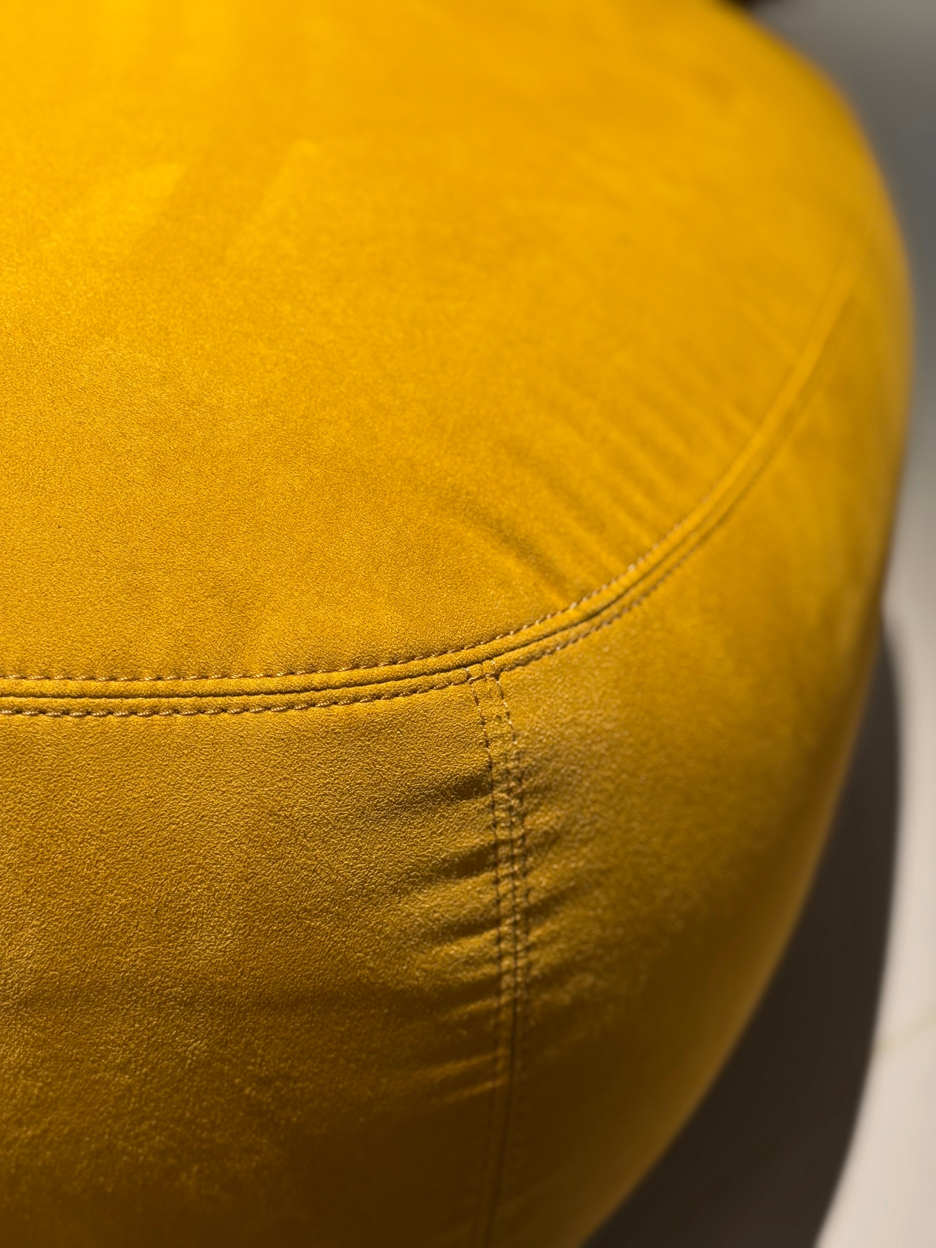 VE2-2406  Leisure chair for Ultimate Comfort and Relaxation - Chiuchiufurniture