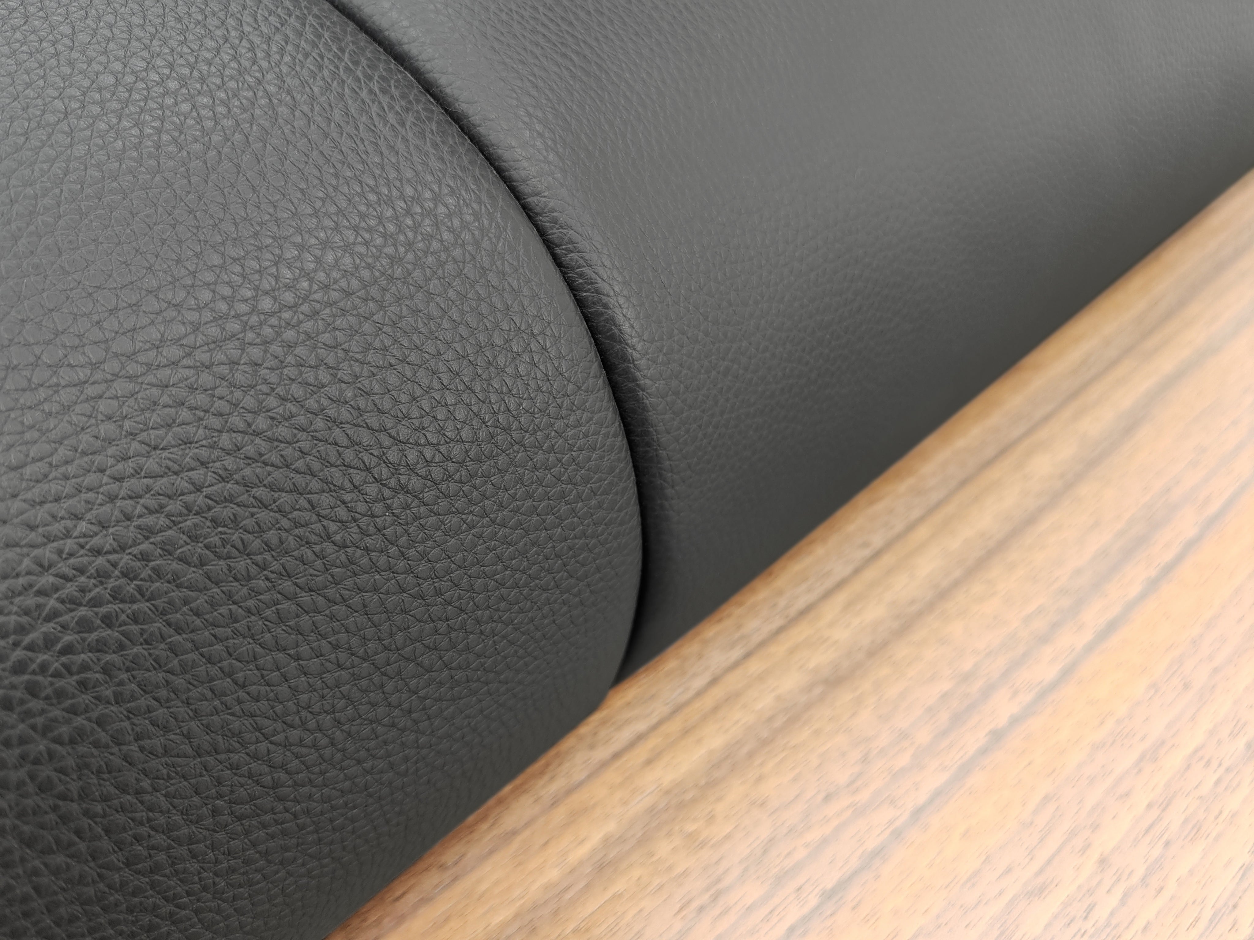 VJ2-2413  Combination Sofa  Comfortable and soft to sit on - Chiuchiufurniture