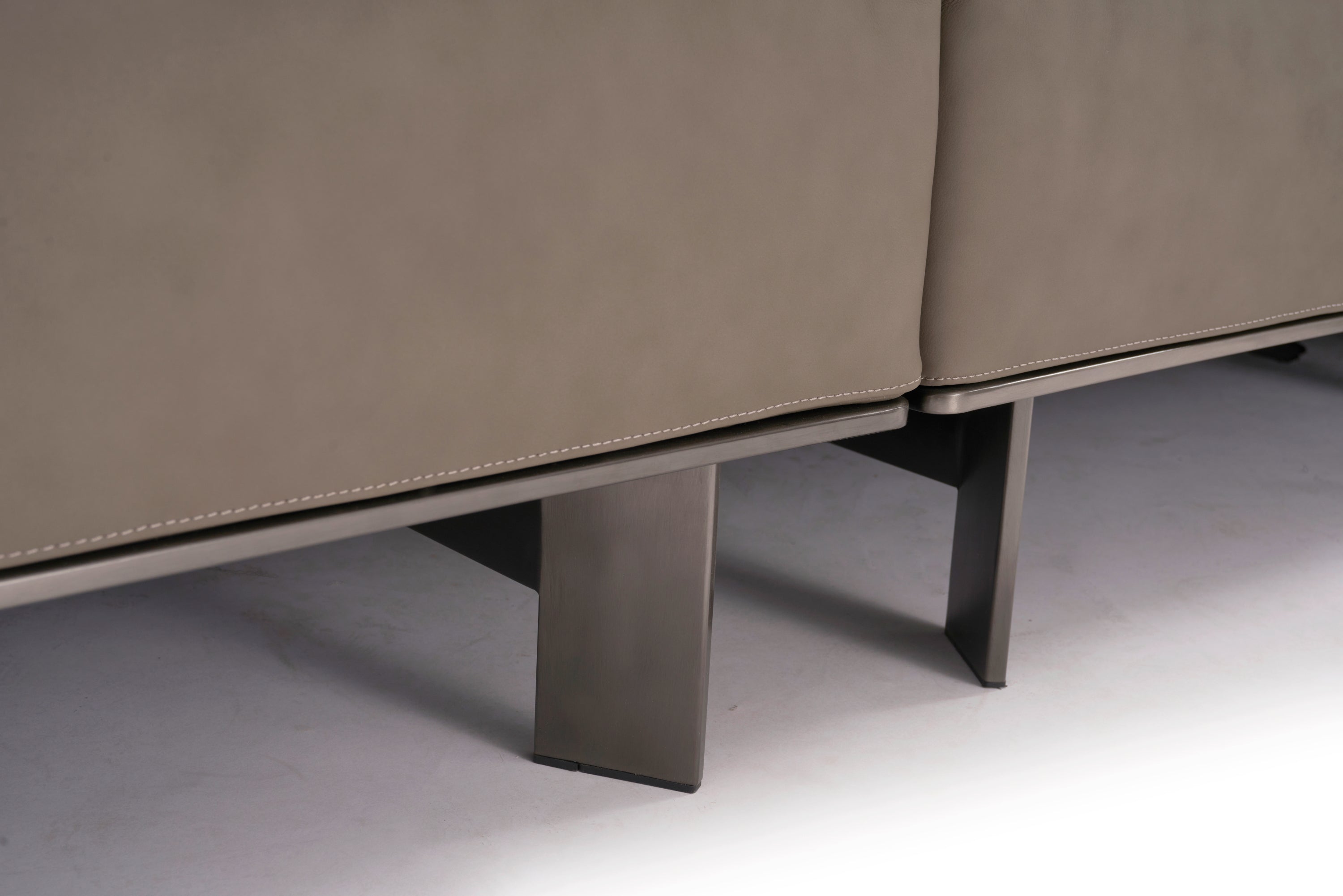 Italian Minimalist Modular VJ5-2306 Sofa VV