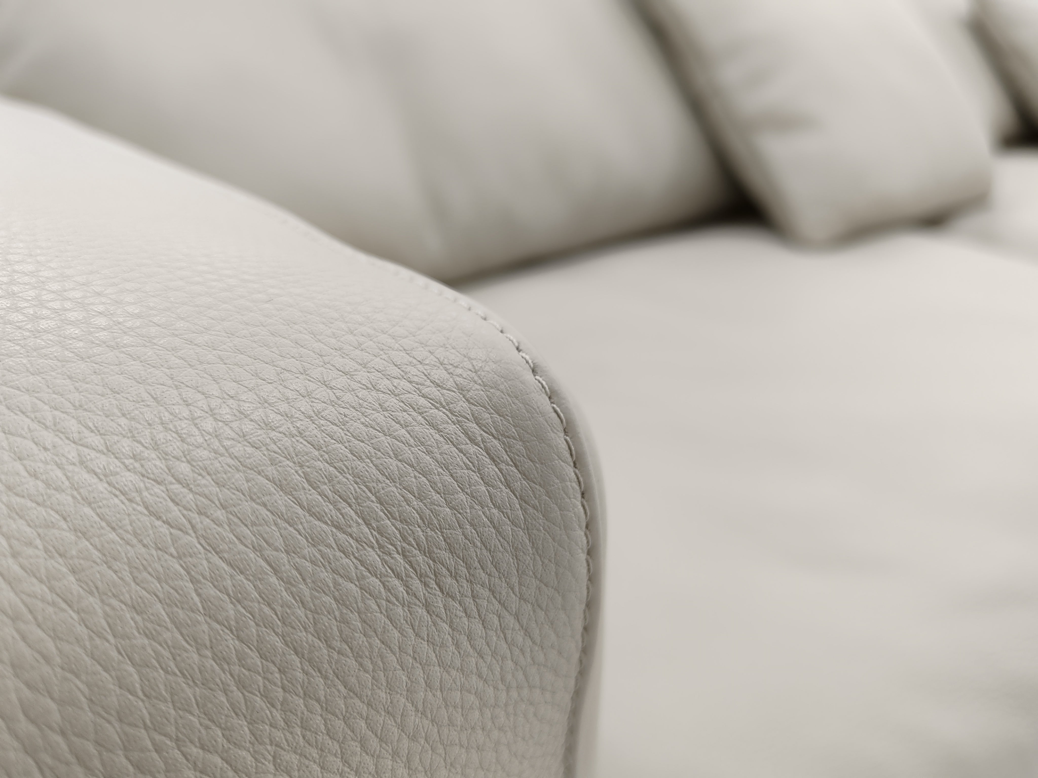 VJ6-2380  Combination Sofa  Comfortable and soft to sit on - Chiuchiufurniture