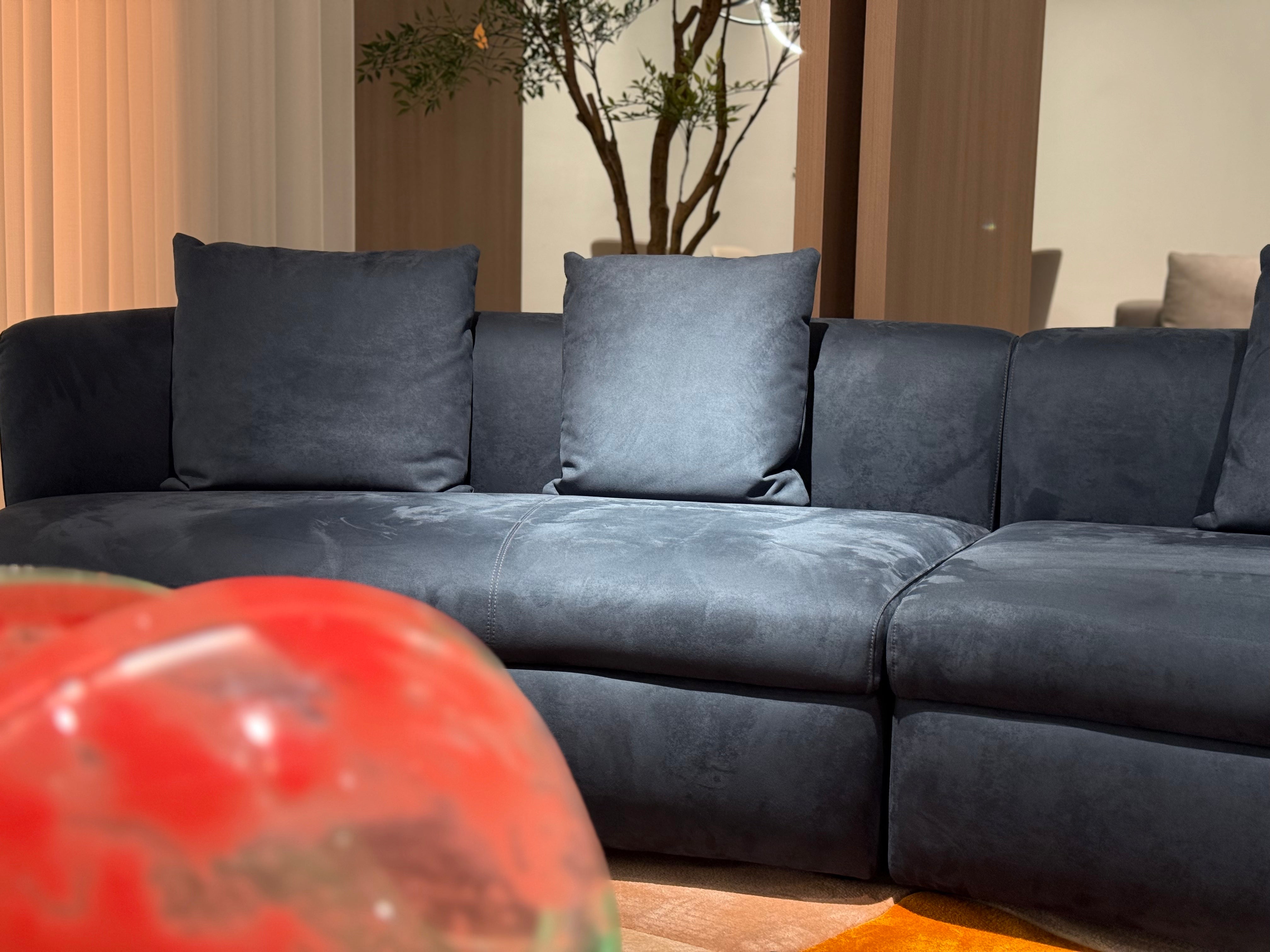 VJ6-2411  Combination Sofa  Comfortable and soft to sit on - Chiuchiufurniture