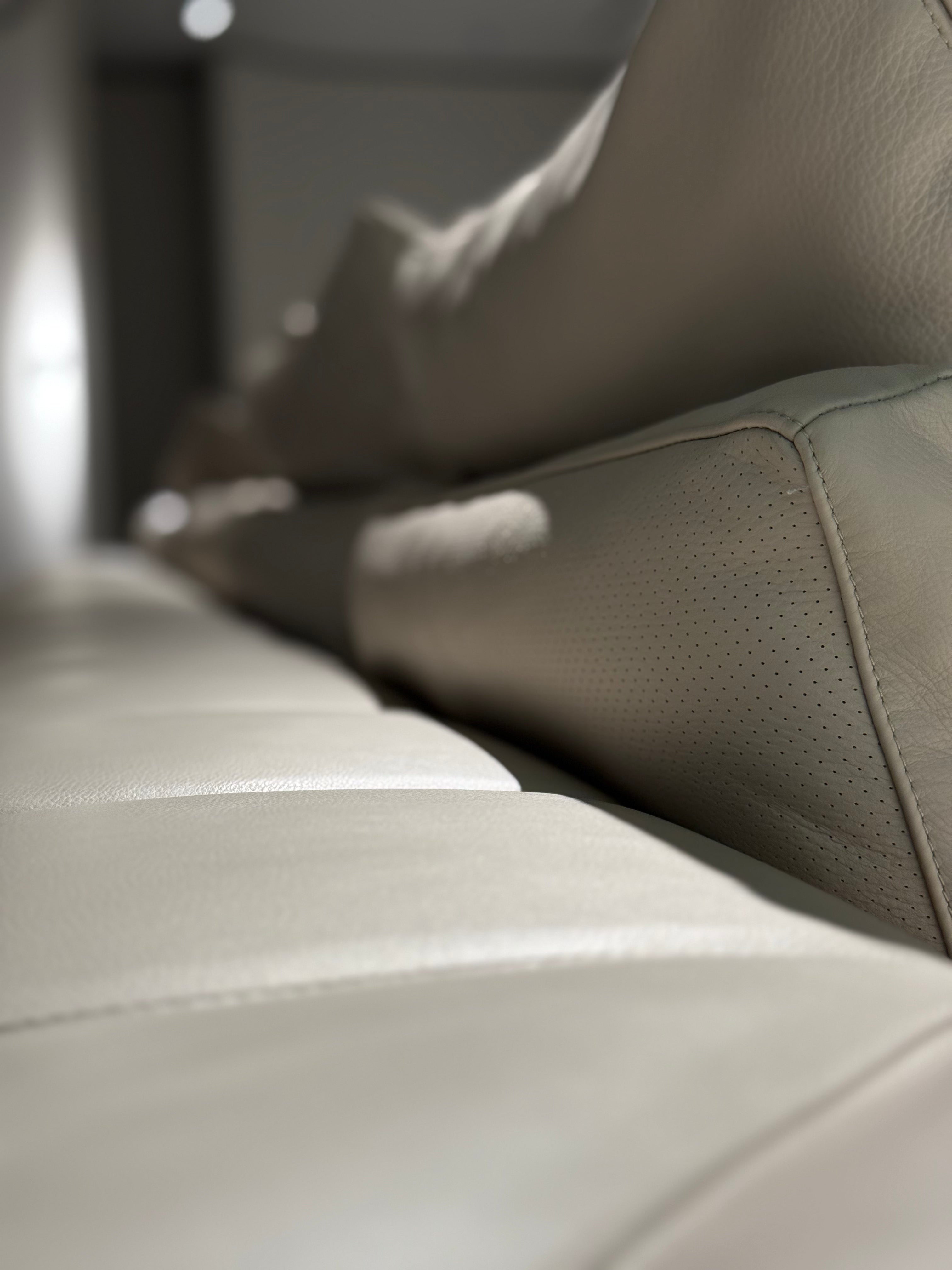 VJ6-2420  Combination Sofa  Comfortable and soft to sit on - Chiuchiufurniture