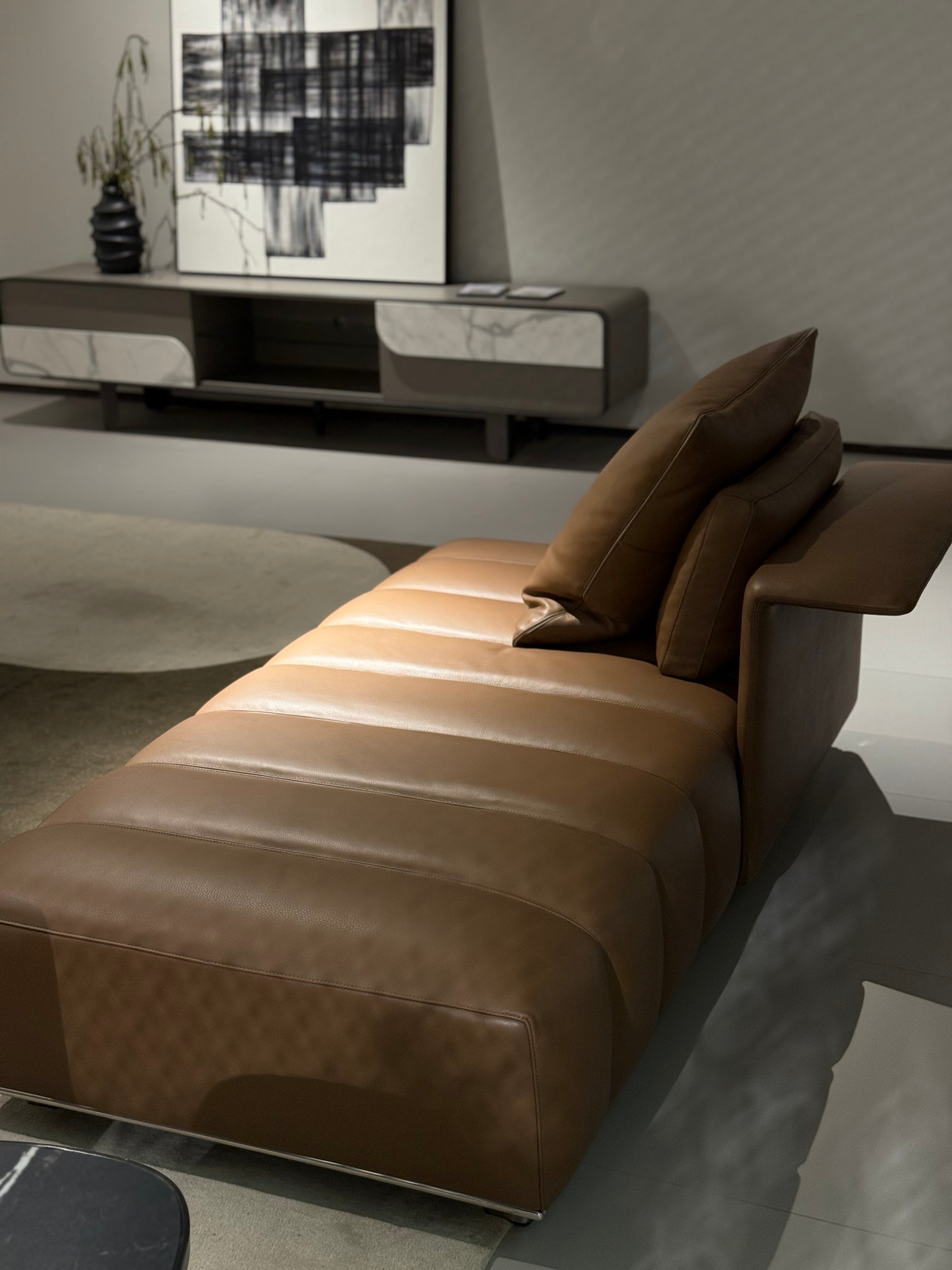 VJ6-2420  Combination Sofa  Comfortable and soft to sit on - Chiuchiufurniture