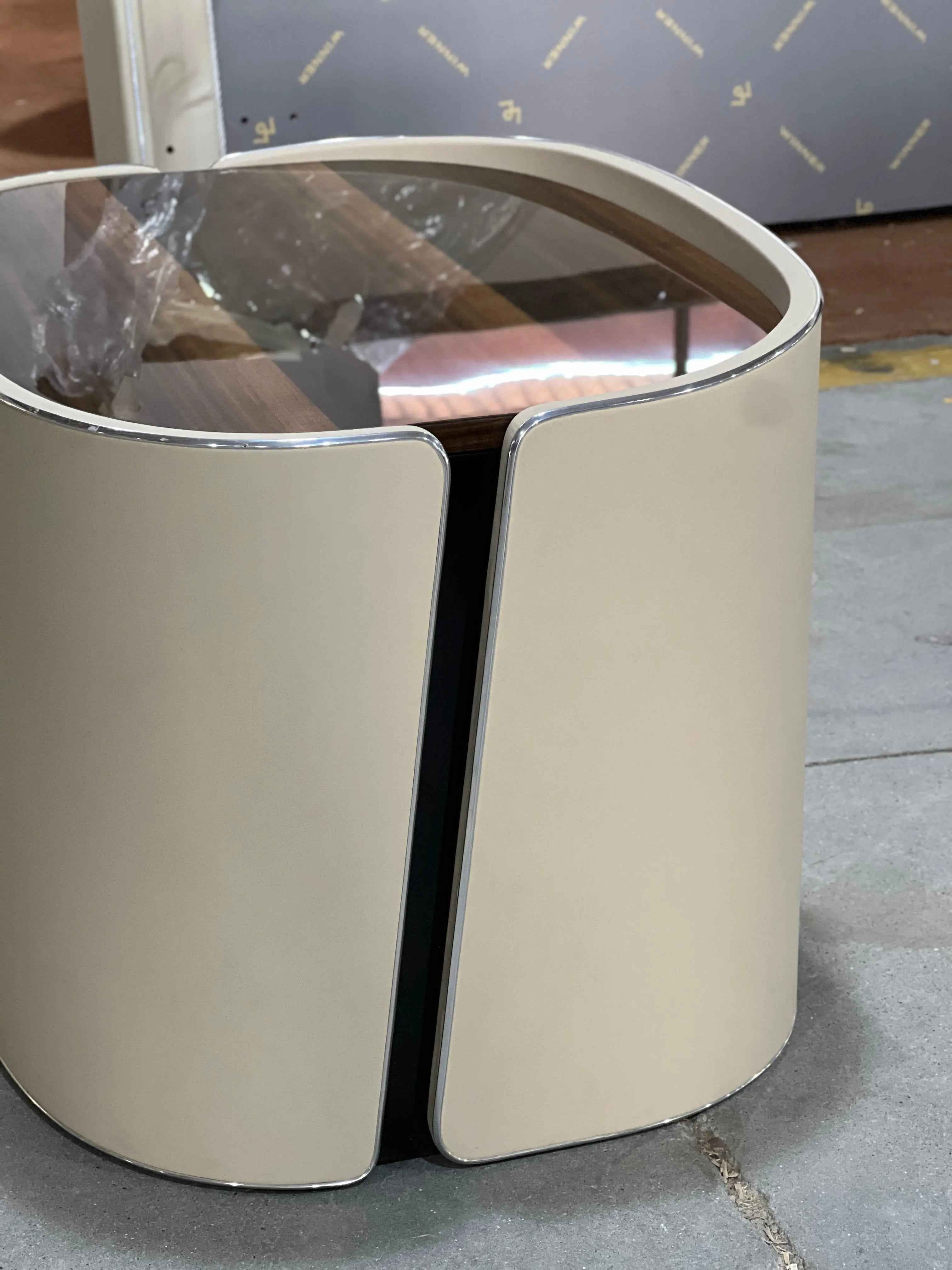 Wood Veneer Corner Table - Stylish and Functional Home Accent, W010H6C Bentley style Matlock Coffee And Side Table,Corner a few