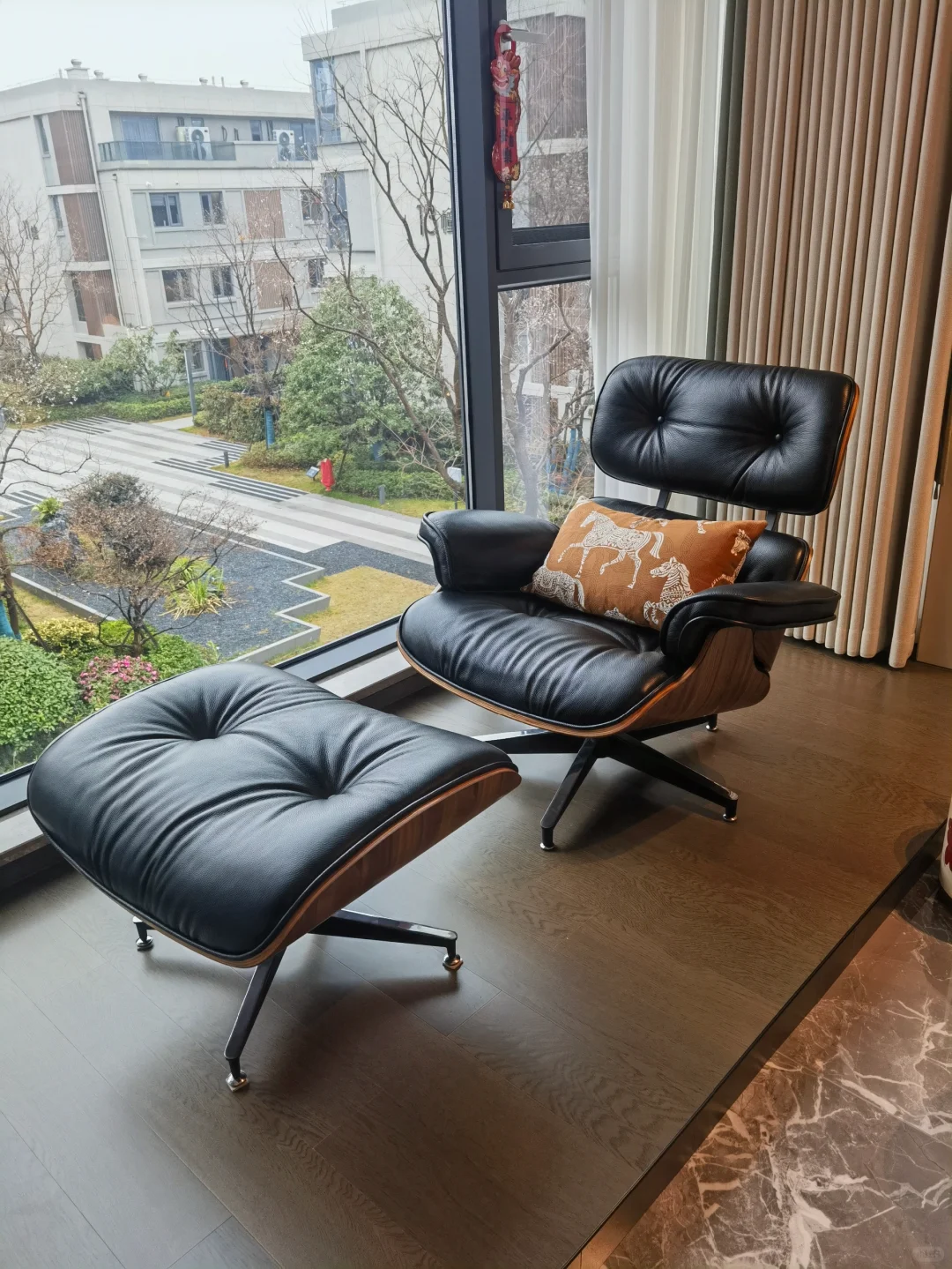 XXY-060   Eames Recliner  Leisure chair