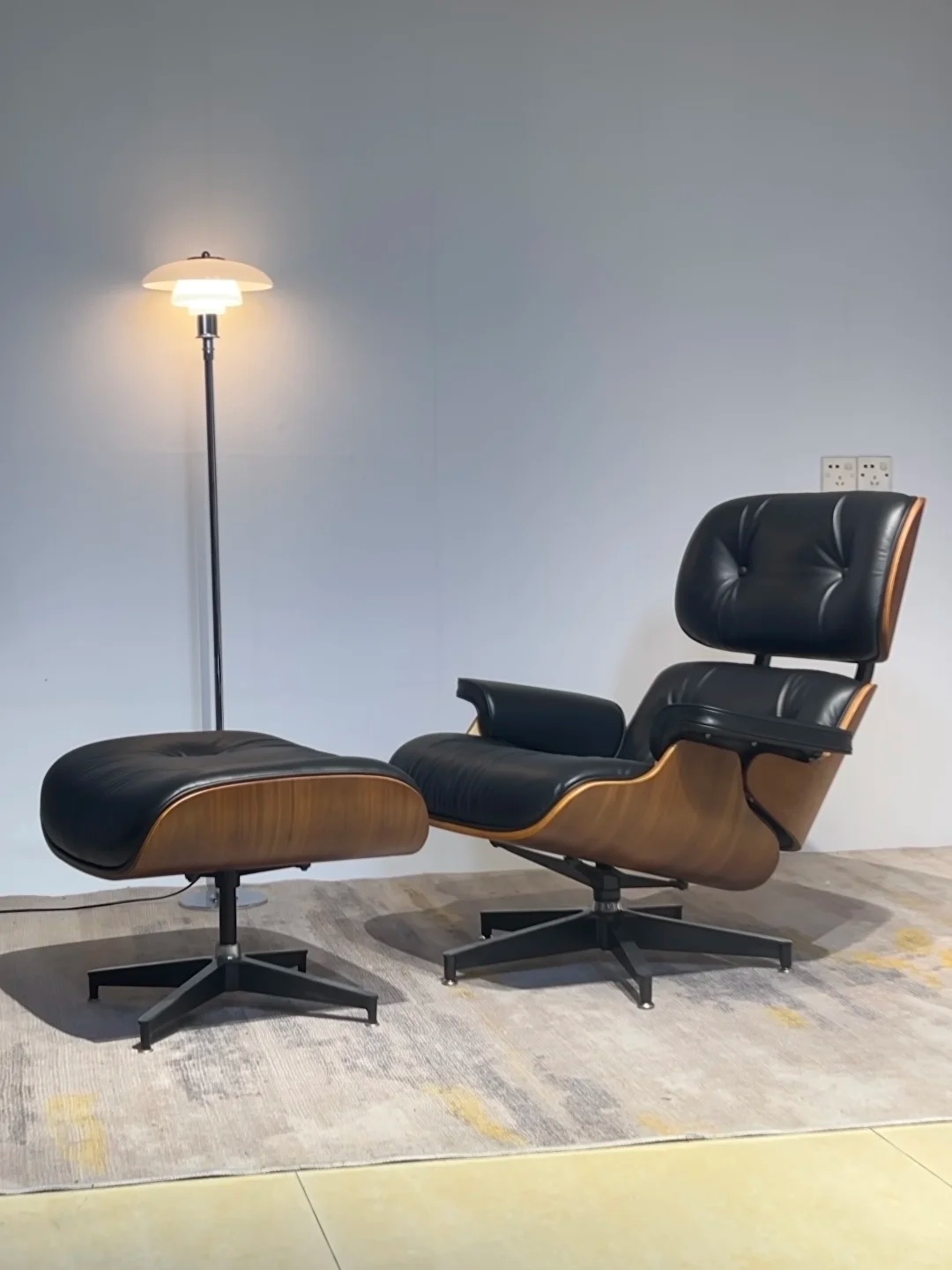 XXY-060   Eames Recliner  Leisure chair