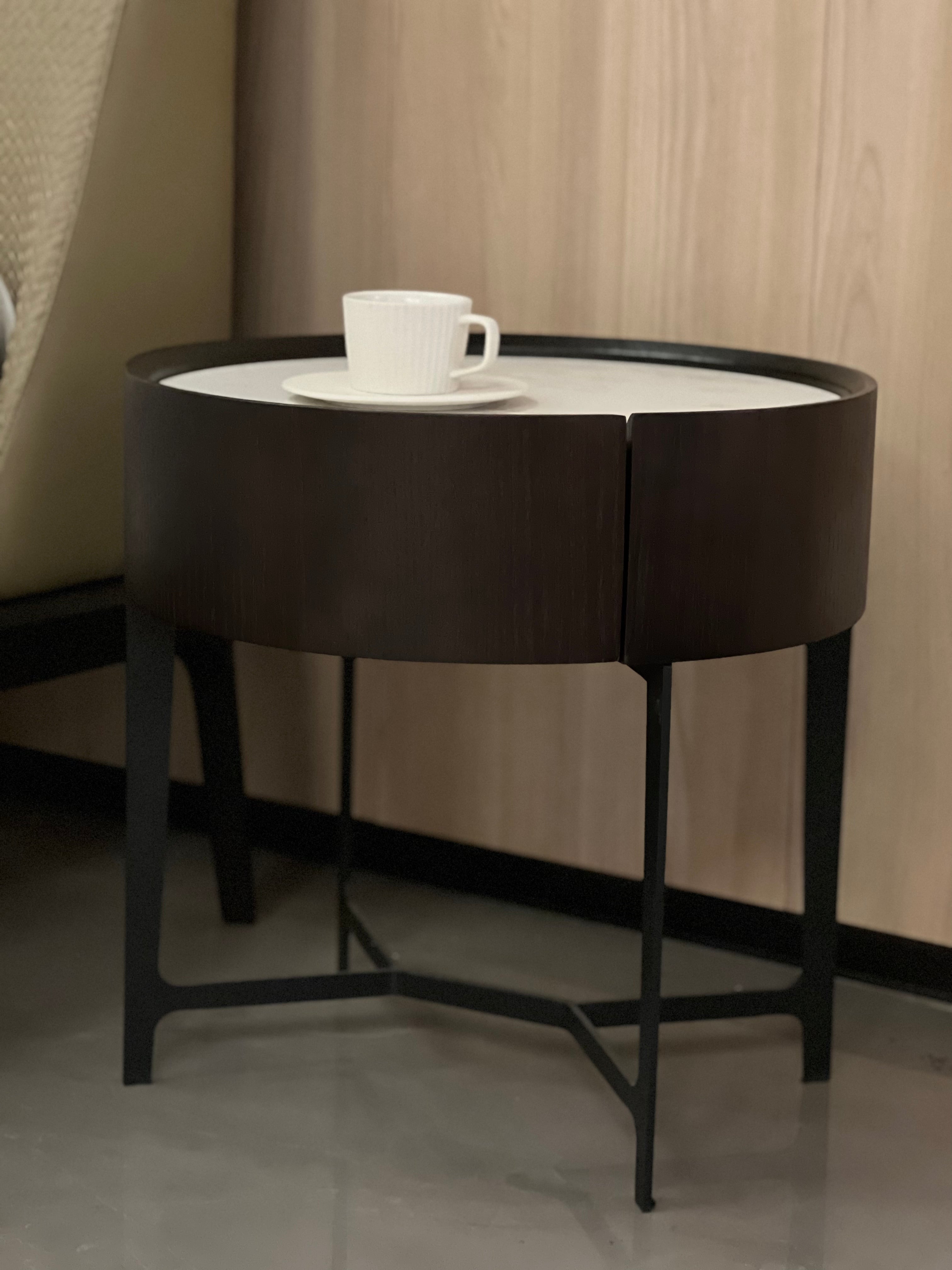 YM-B31 Minimalism Bedside table