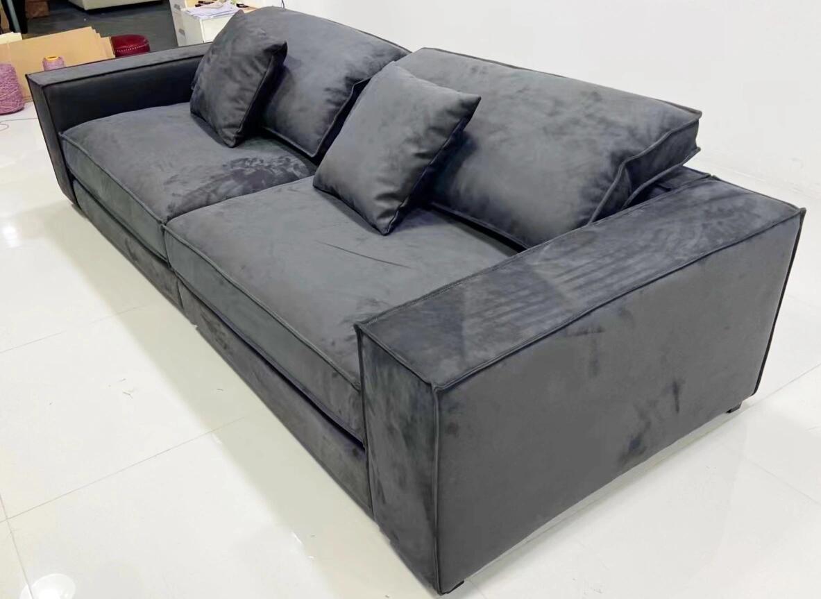 2251B Sofa