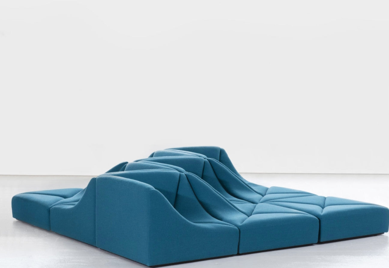 Pierre Paulin Dune Bed – Sculptural Luxury Bed with Plush Upholstery