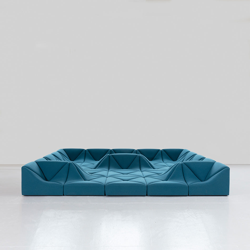 Pierre Paulin Dune Bed – Sculptural Luxury Bed with Plush Upholstery