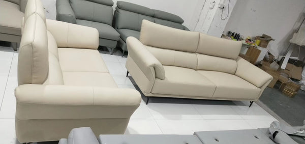 J2013 Sofa