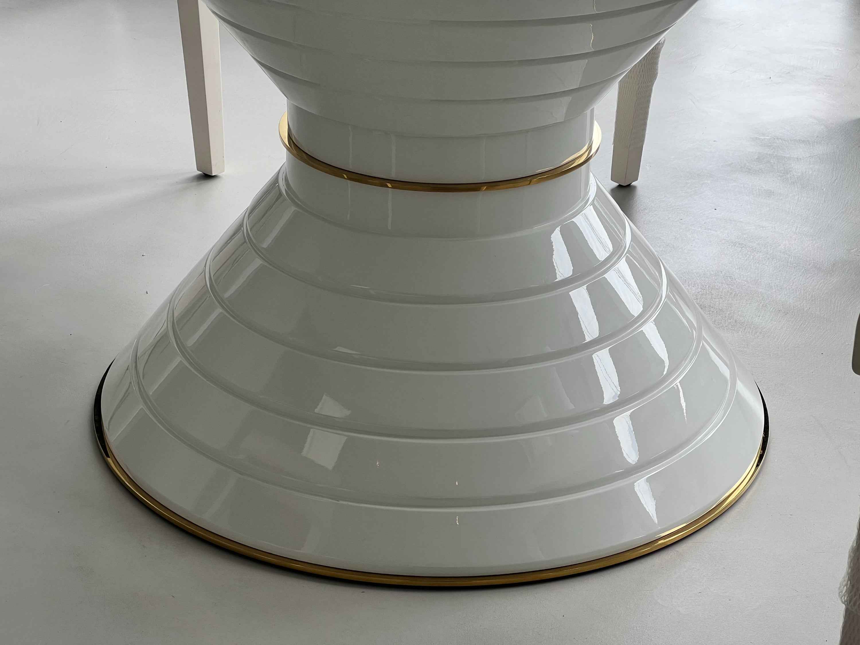 LIGHT LUXURY POKER TABLE