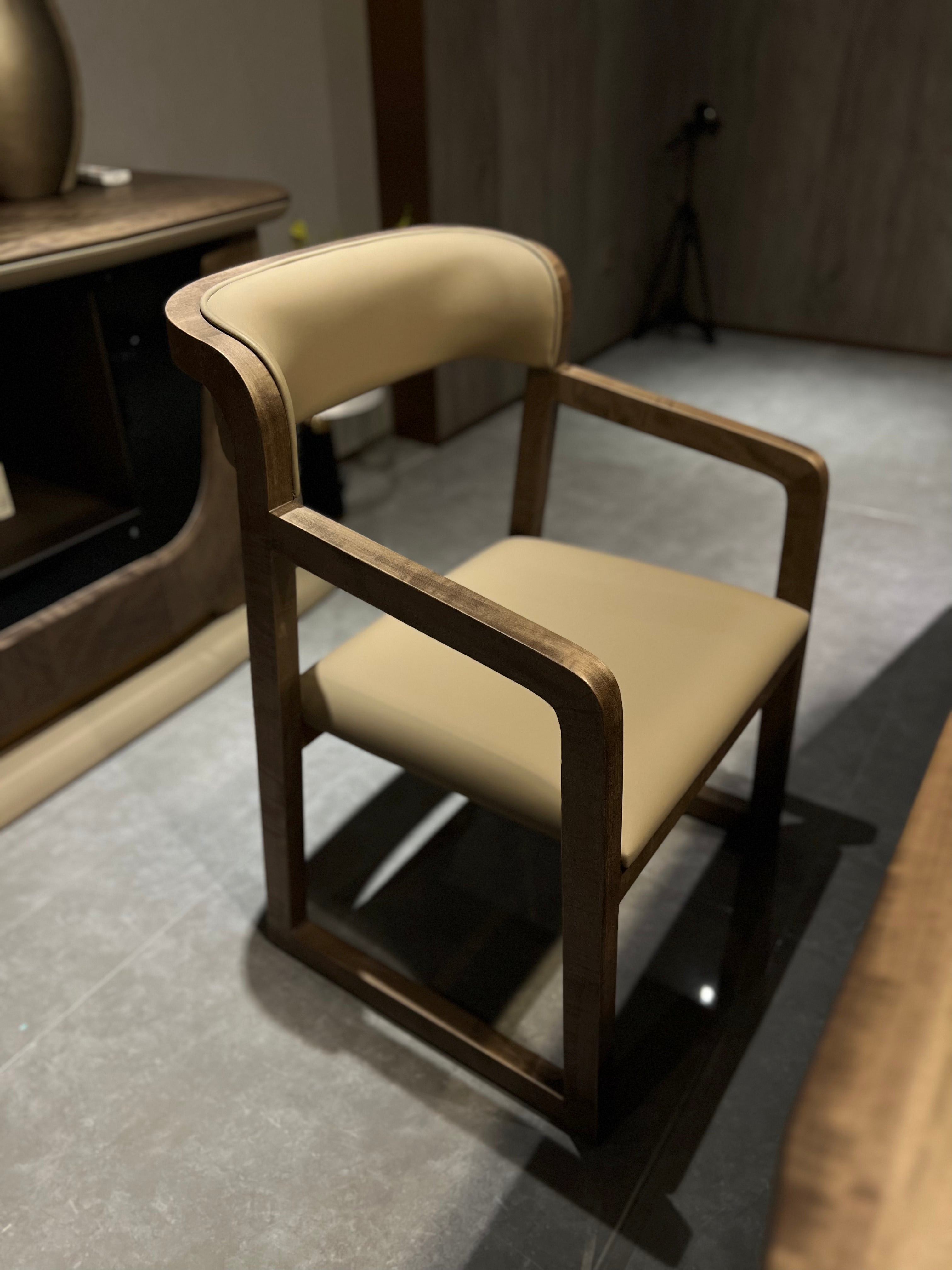 CM-008 tea chair JH