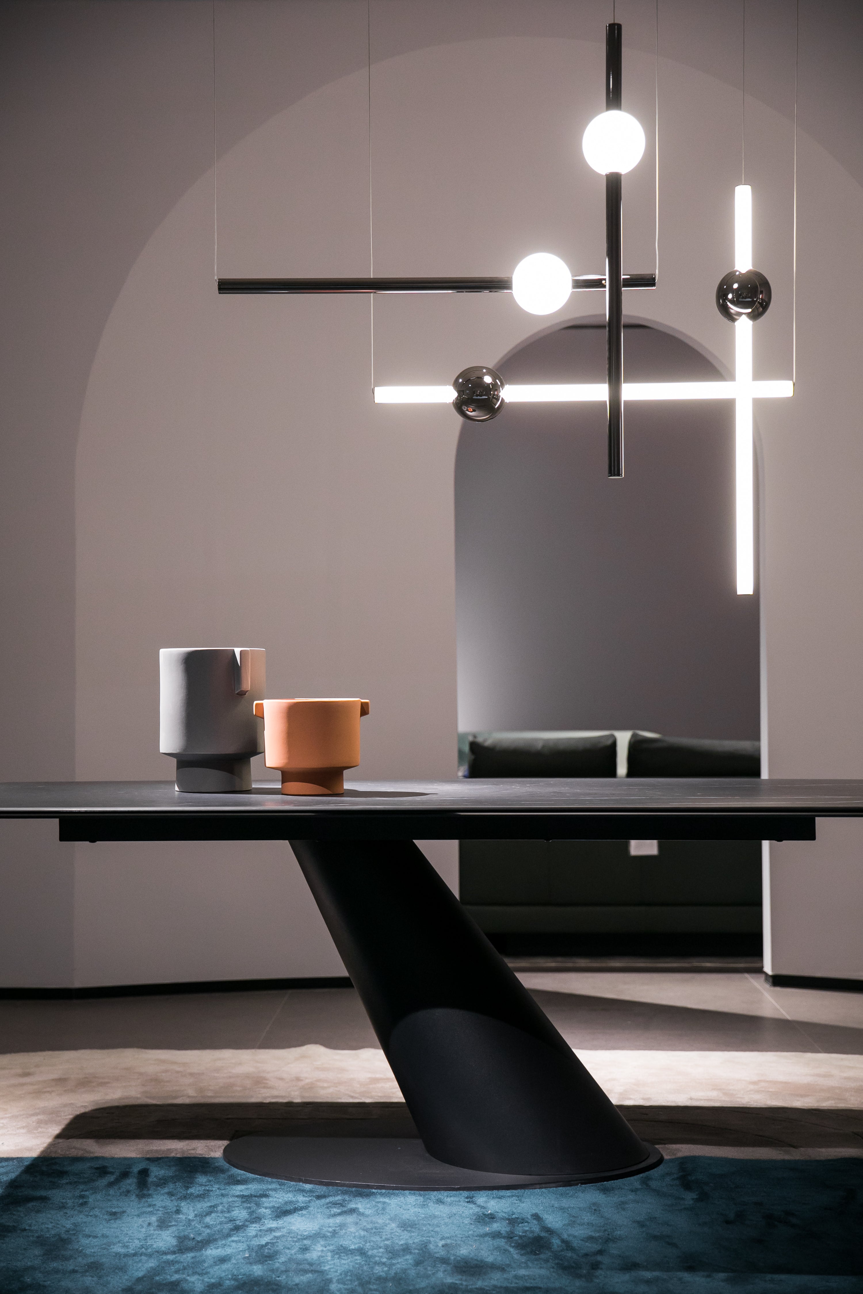 HA-1715-6 Dining table