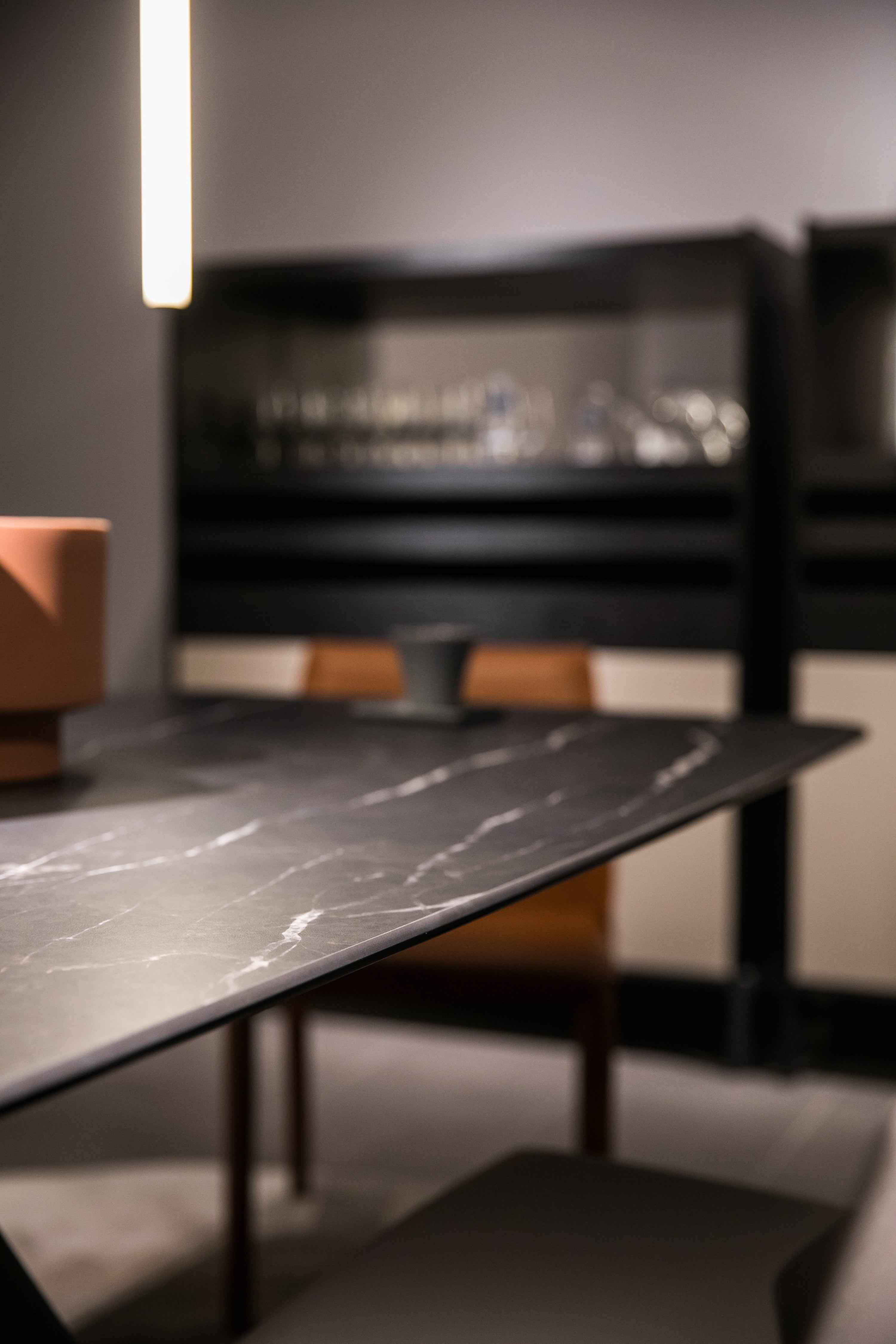 HA-1715-6 Dining table