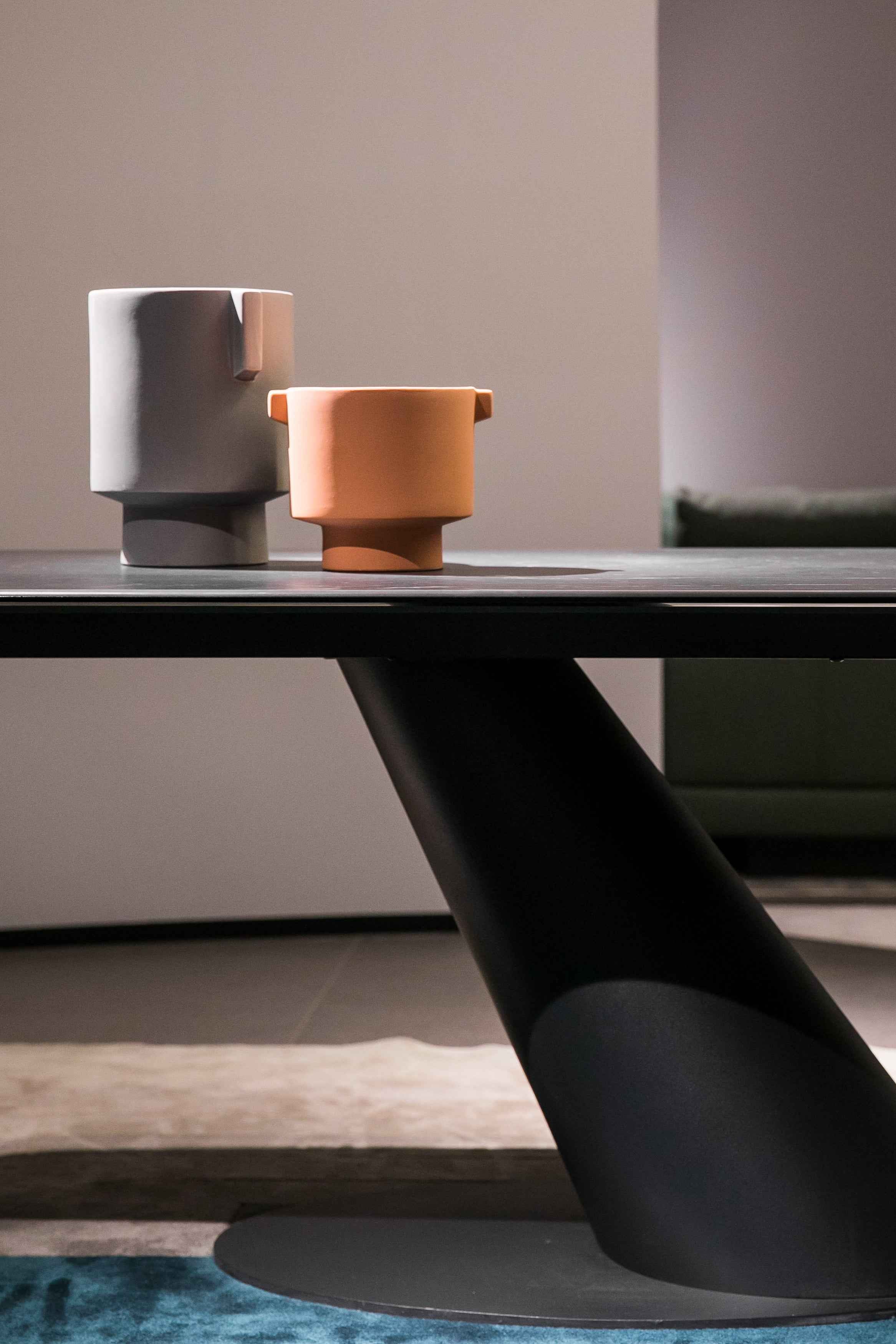 HA-1715-6 Dining table