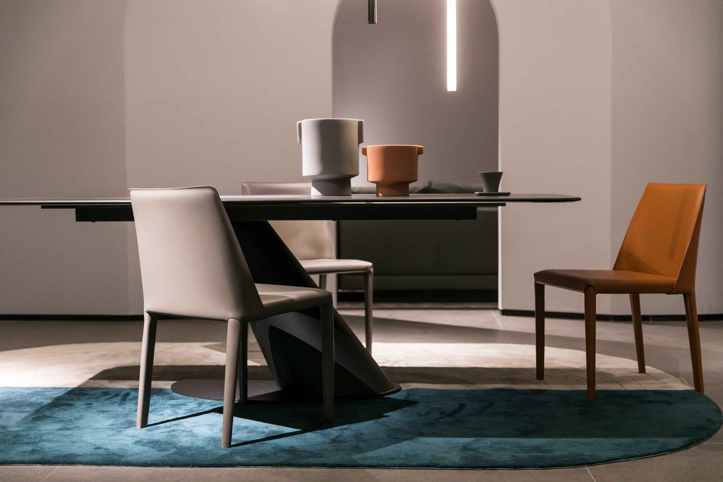 HA-1715-6 Dining table