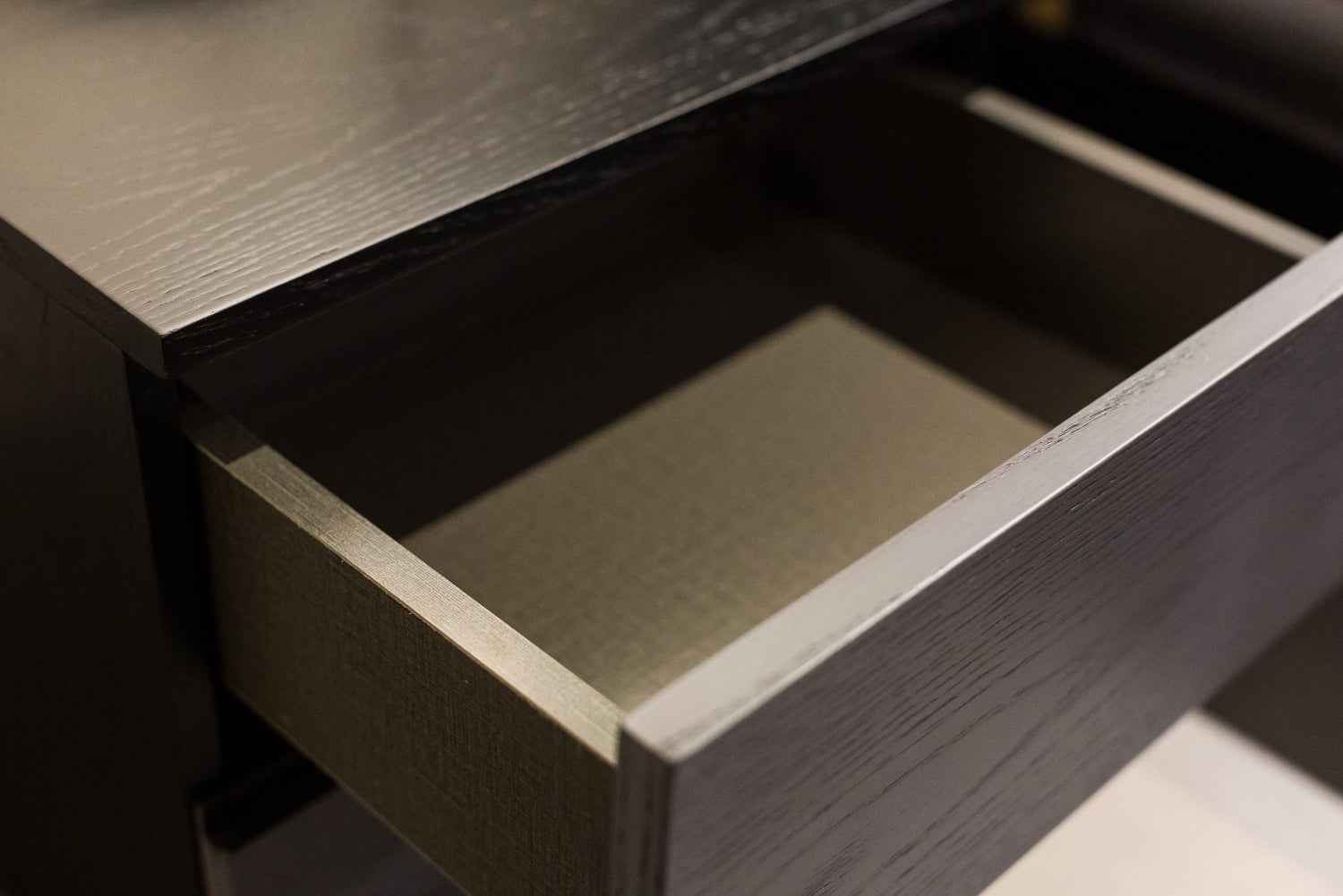 HX-1801-4 bedside table