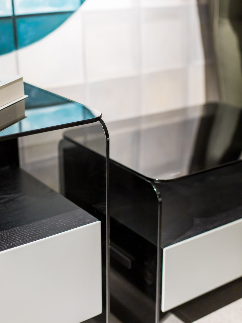 Minimalist Black Glass HX-2066-2/3 Bedside Table