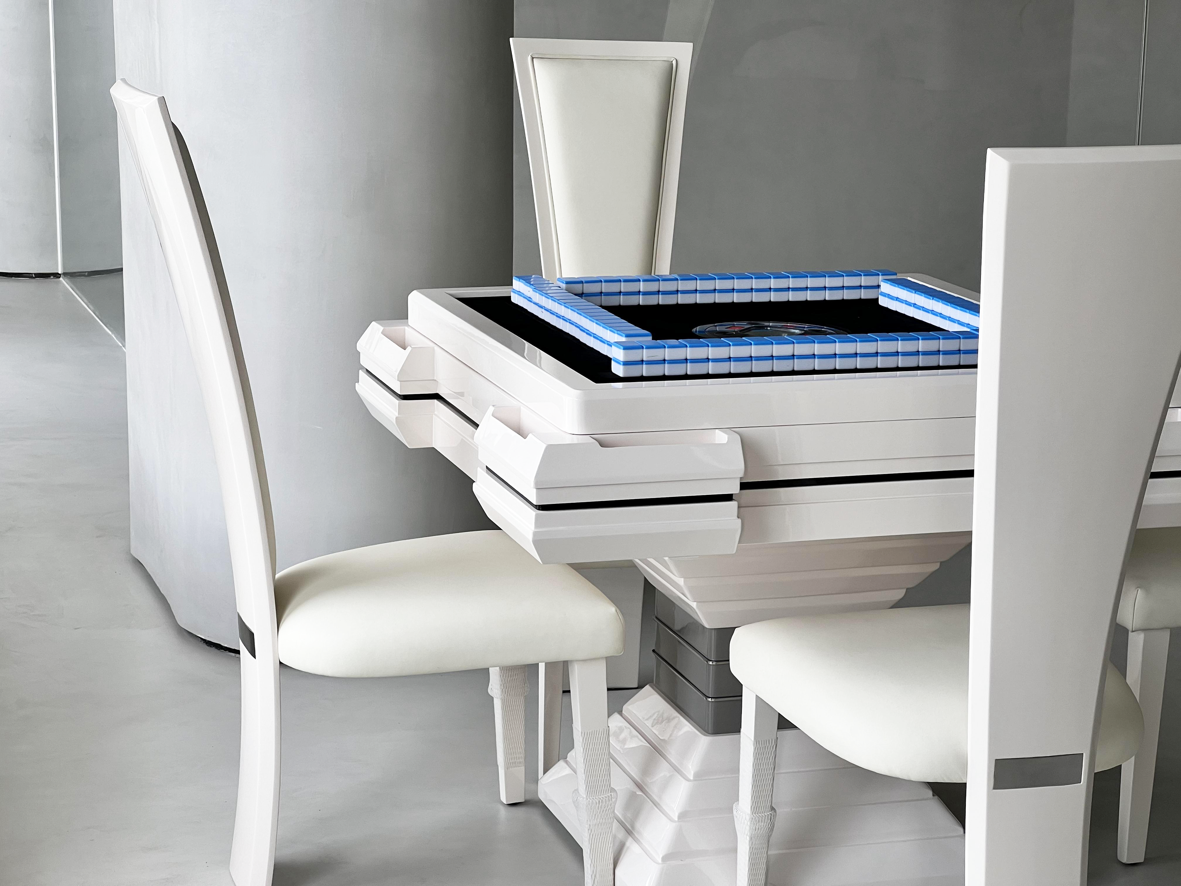 Mahjong table Supporting back chair